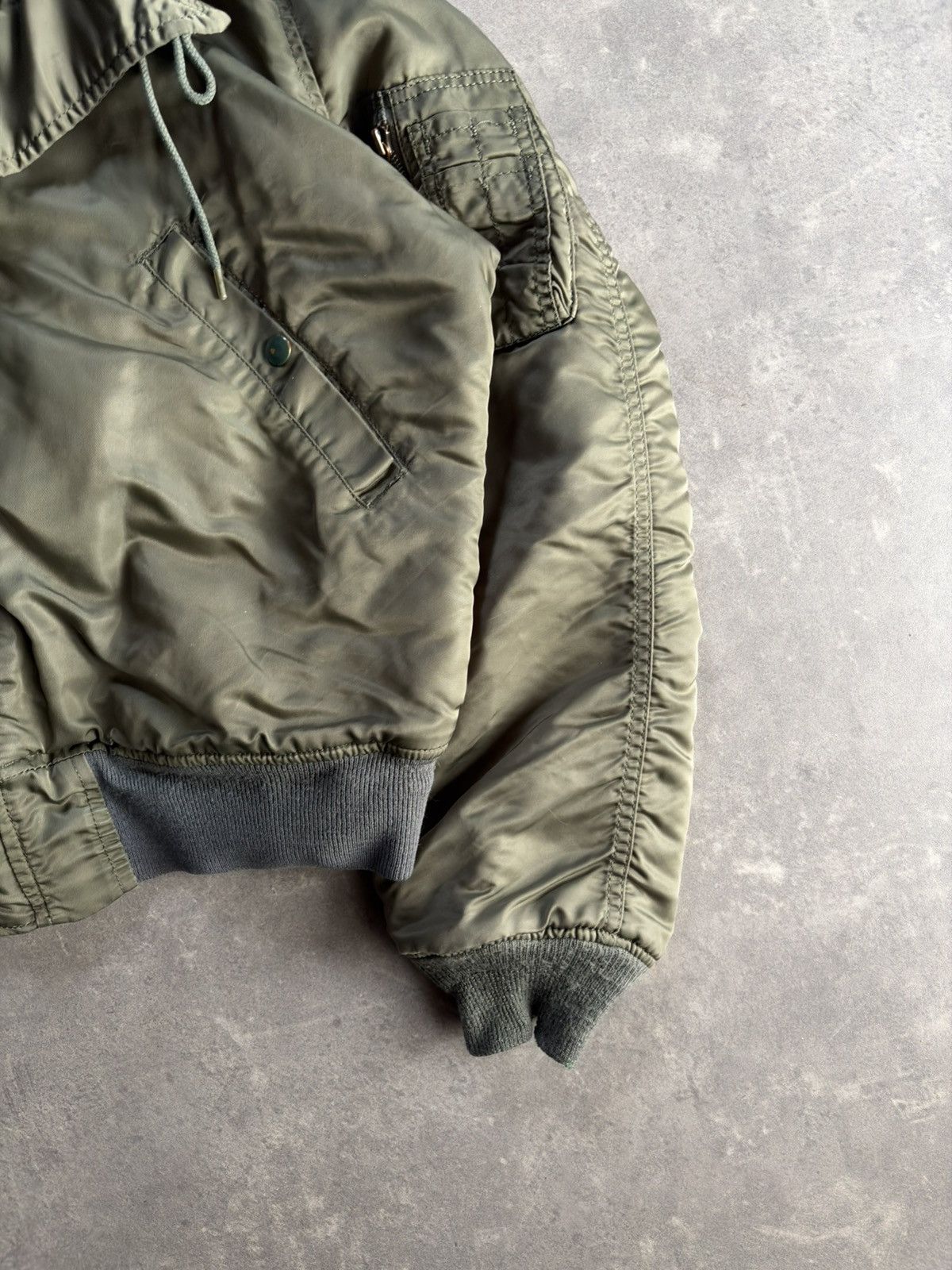 Alpha Industries 80s/90s Alpha Industries N-2B Hooded Vintage Bomber Jacket L Size US XL / EU 56 / 4 - 6 Thumbnail