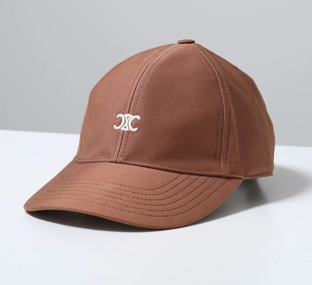 Celine o1w1db10526 AA0B32 Size : OS / Logo Hat / Cap in Brown Size ONE SIZE - 1 Thumbnail