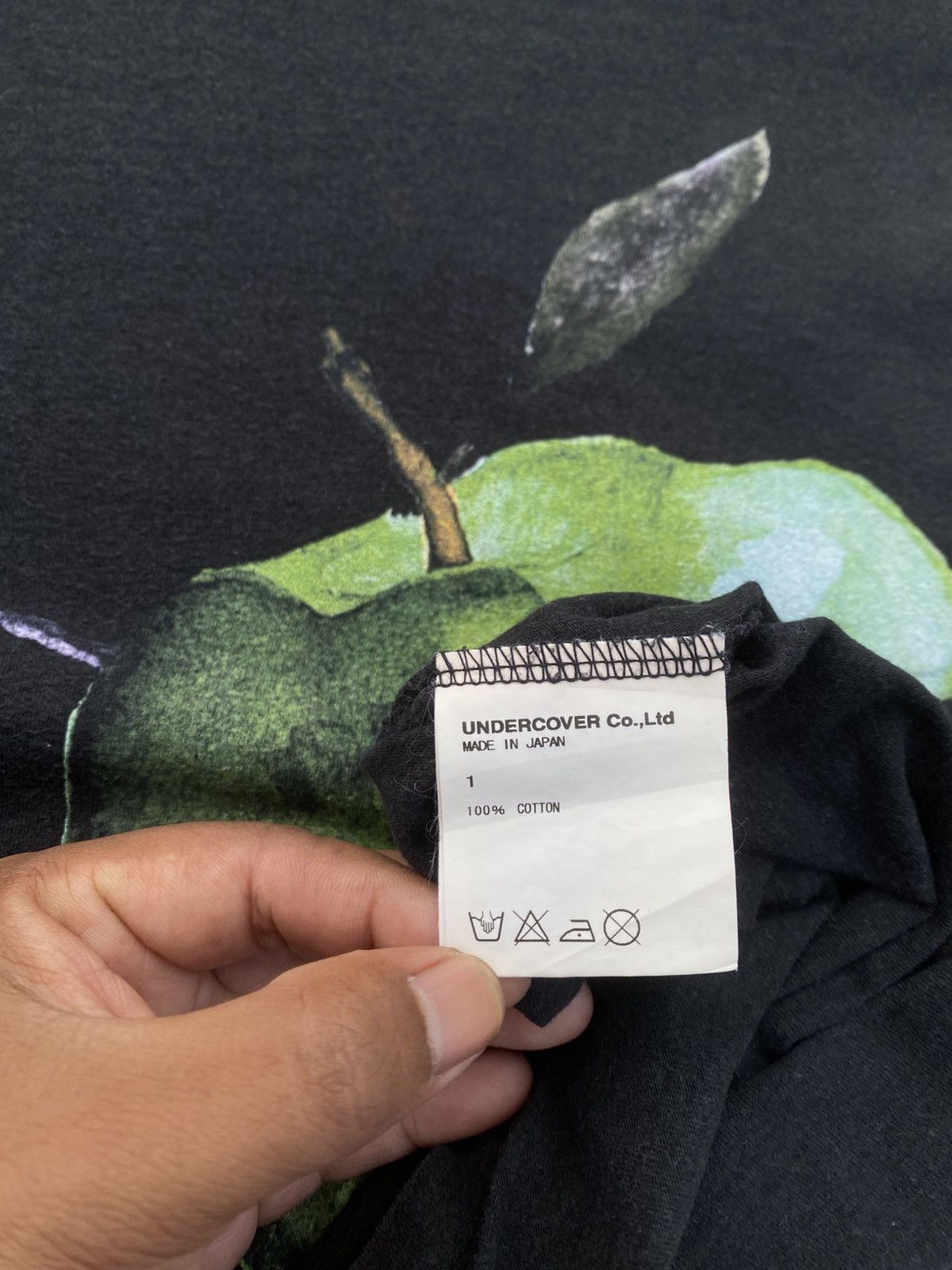 Undercover Rare Vintage Undercover Target Green Apple Tshirt Size US S / EU 44-46 / 1 - 14 Thumbnail
