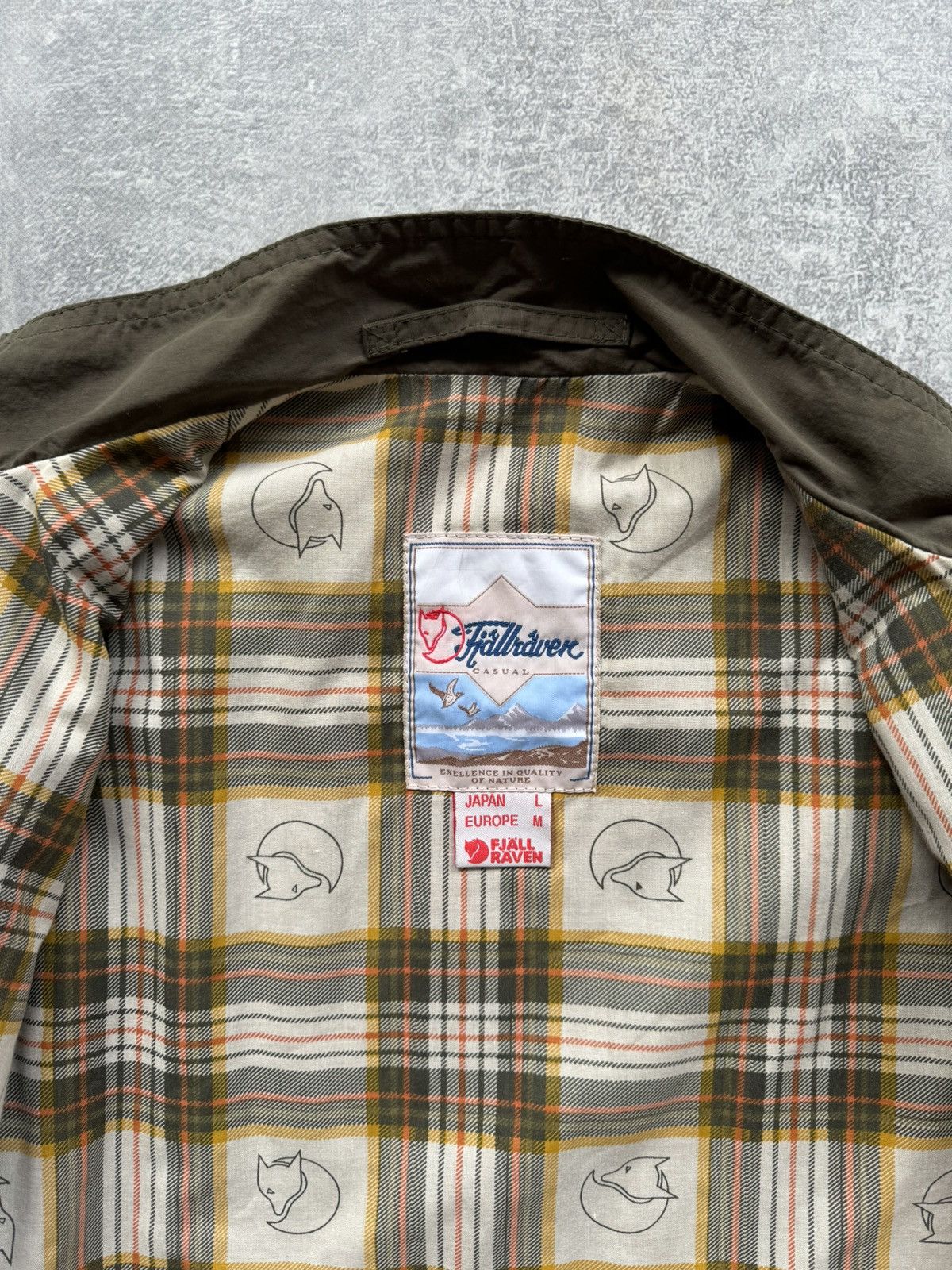 Fjallraven × Vintage Vintage 90's Fjälläven Vest Multi Pockets Cropped Size US M / EU 48-50 / 2 - 8 Thumbnail