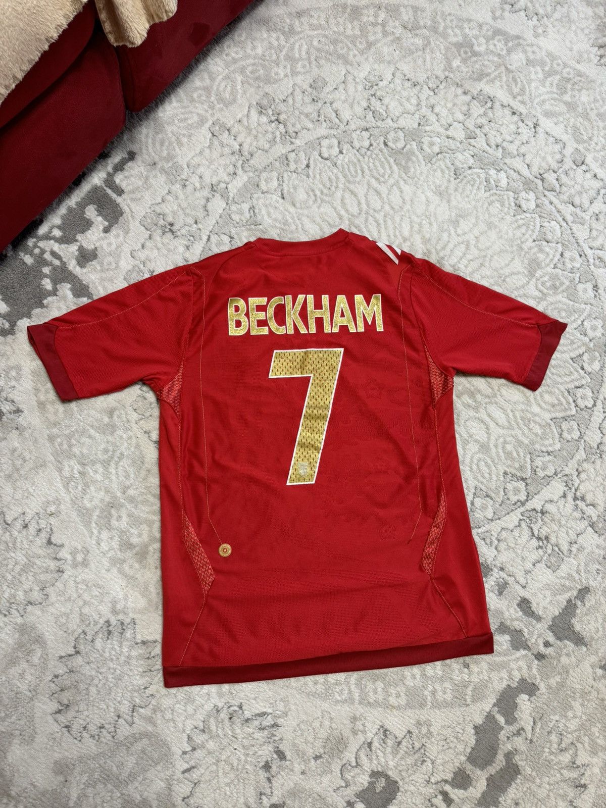 Umbro ENGLAND UMBRO 2006/2008 FOOTBALL AWAY JERSEY #7 BECKHAM Size US S / EU 44-46 / 1 - 3 Thumbnail