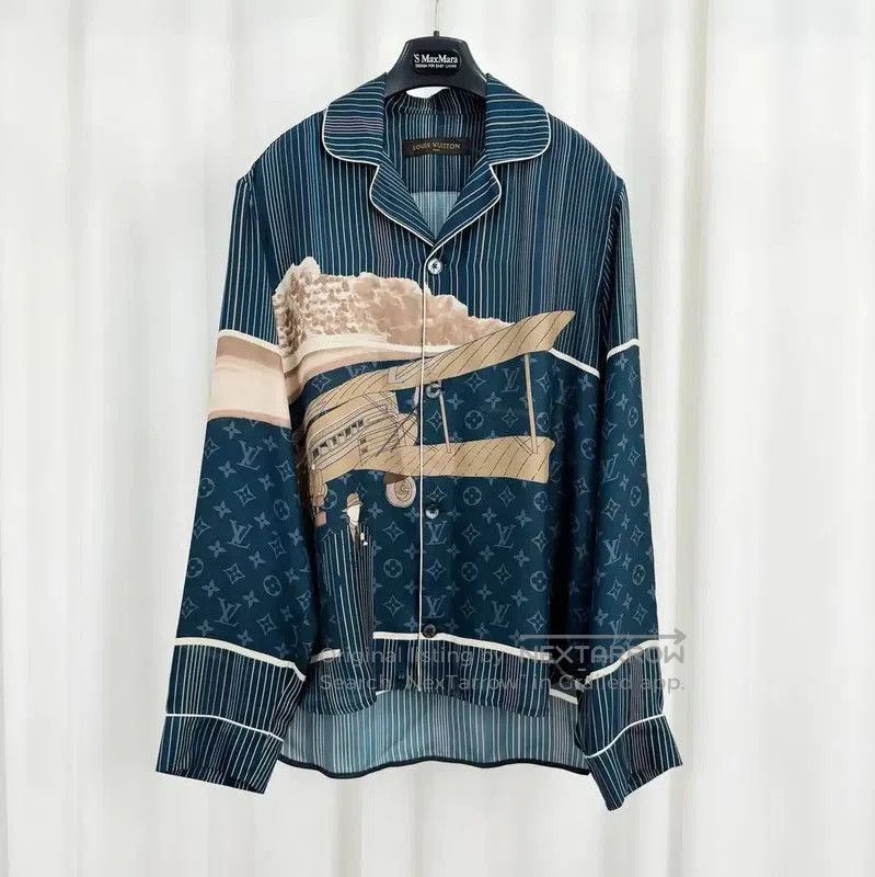 Louis Vuitton Men’s Long Sleeve Silk Shirt .