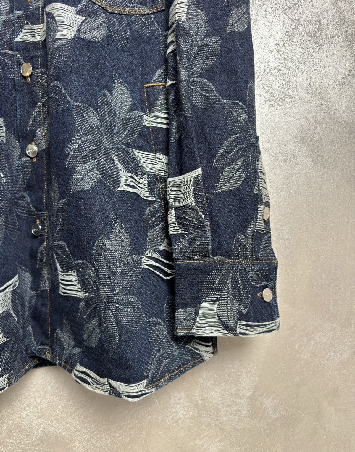 Gucci Gucci Blue Denim Shirt Jacket Floral Pattern Size US M / EU 48-50 / 2 - 4 Thumbnail
