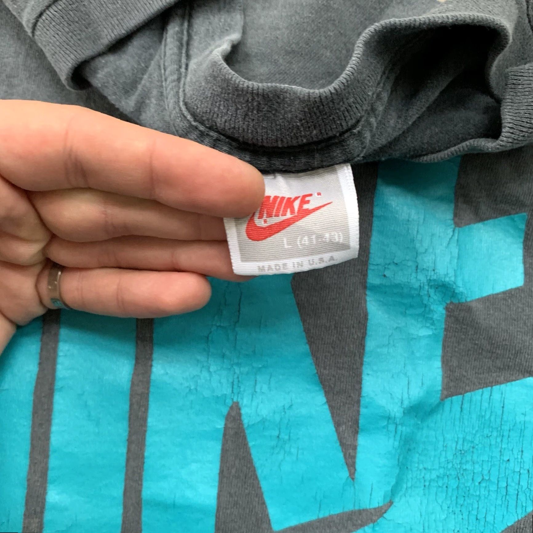 Nike VINTAGE Nike Air T Shirt 90s Gray Black Nike Air Vintage T Shirt Black Short Sleeve Crew Neck Mens L Pattern: Solid Size US L / EU 52-54 / 3 - 4 Thumbnail