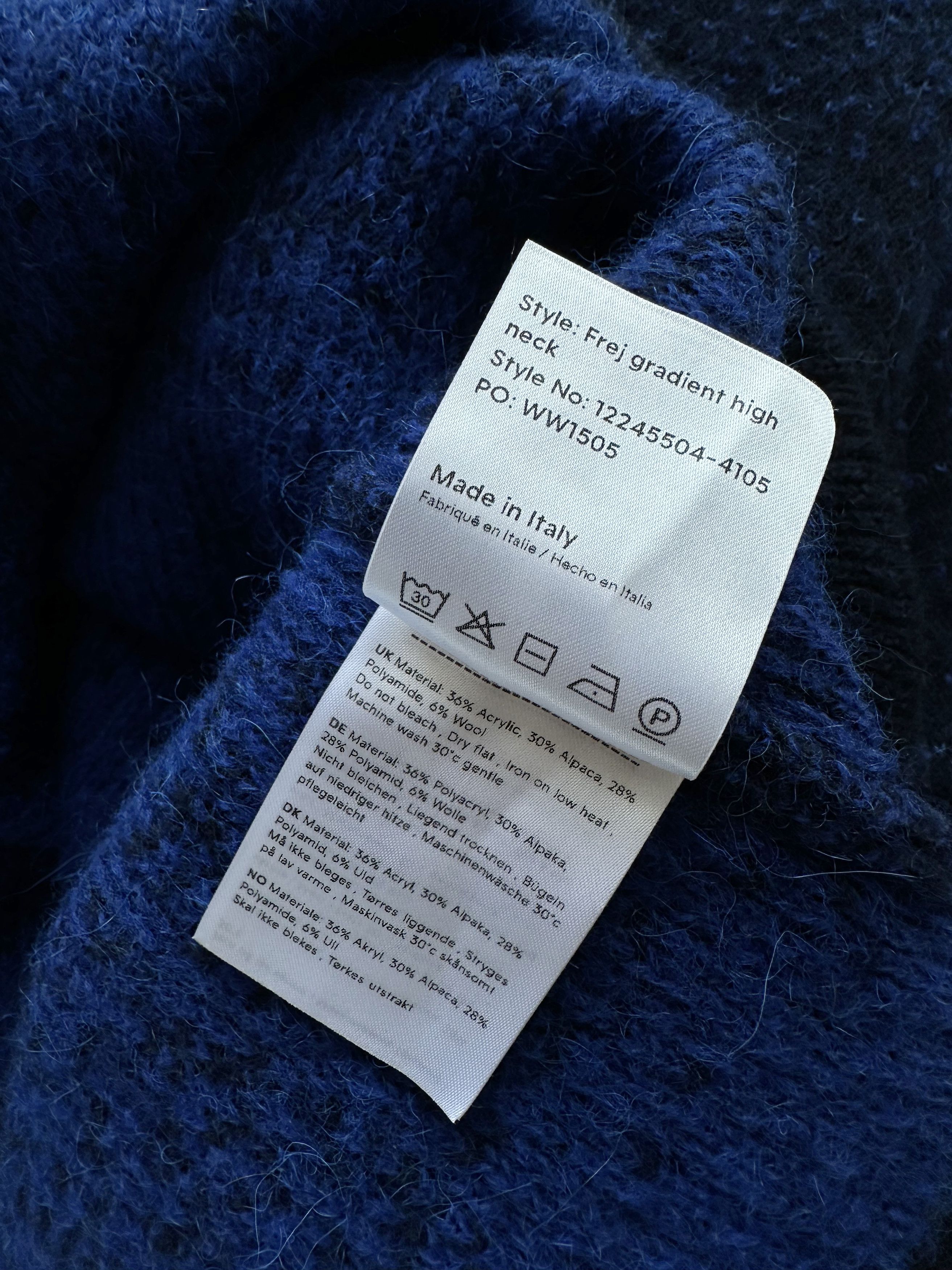 Wood Wood Wood Wood navy frej gradient wool sweater Size US M / EU 48-50 / 2 - 7 Thumbnail