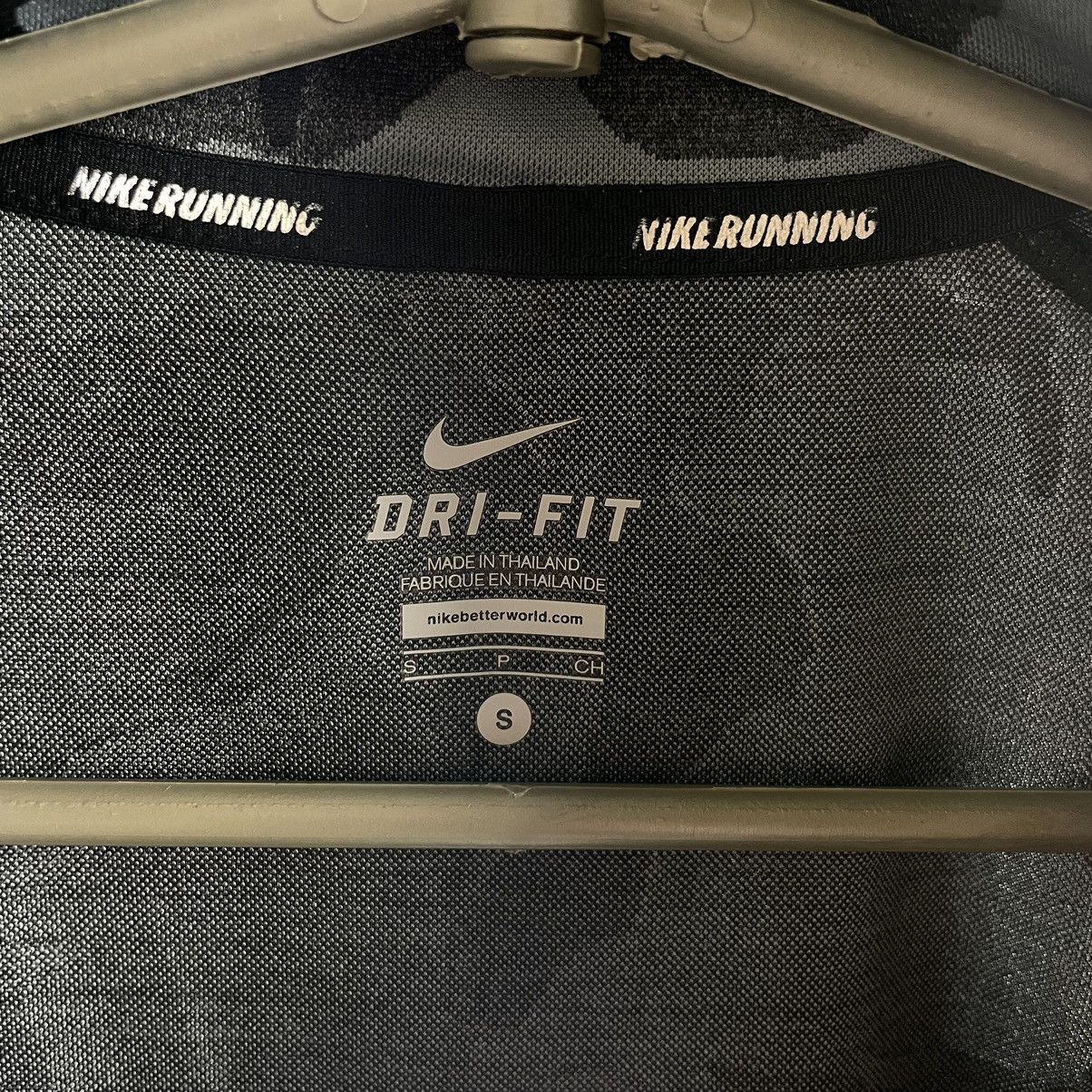 Nike Nike running long sleeve 1/3 zip dri-fit Size US S / EU 44-46 / 1 - 7 Thumbnail