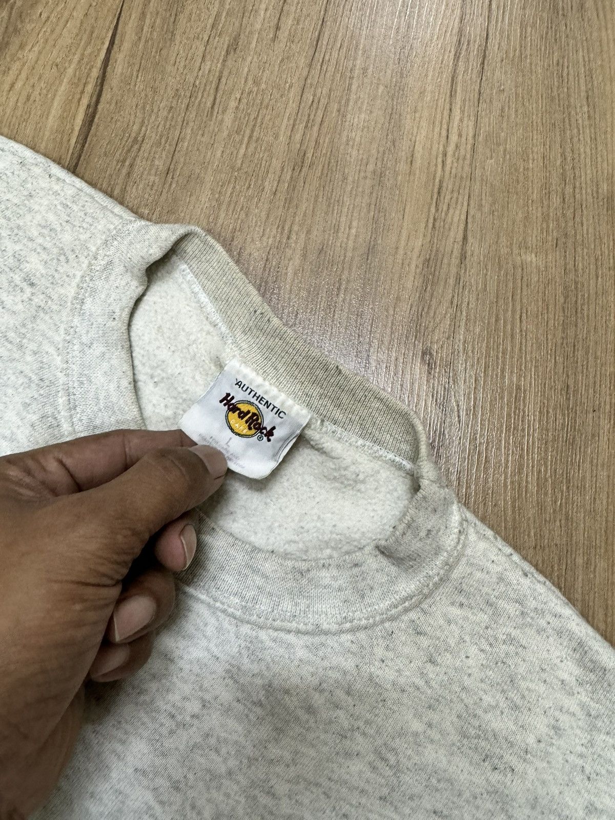 Hard Rock Cafe × Vintage VINTAGE HARD ROCK CAFE SWEATSHIRT Size US L / EU 52-54 / 3 - 3 Thumbnail