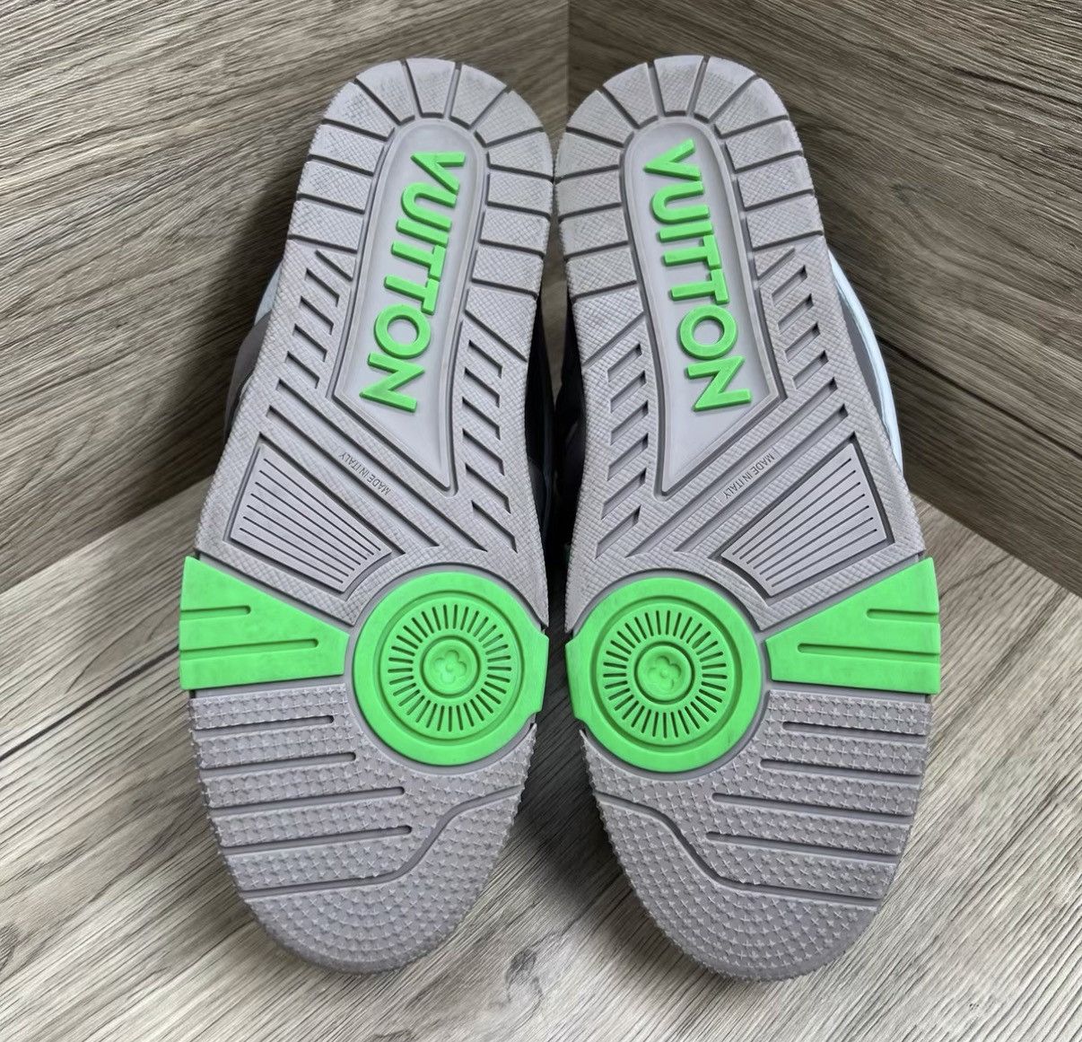 Louis Vuitton Louis Vuitton Skate Grey-Green Bread Sneakers J41 Size US 9 / EU 42 - 6 Thumbnail