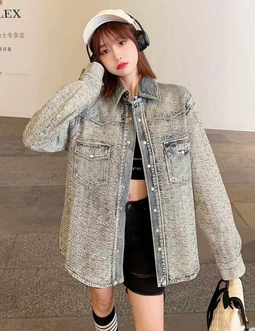 Gucci Gucci Heavy Embellished Jacquard Denim Jacket Size M / US 6-8 / IT 42-44 - 1 Thumbnail
