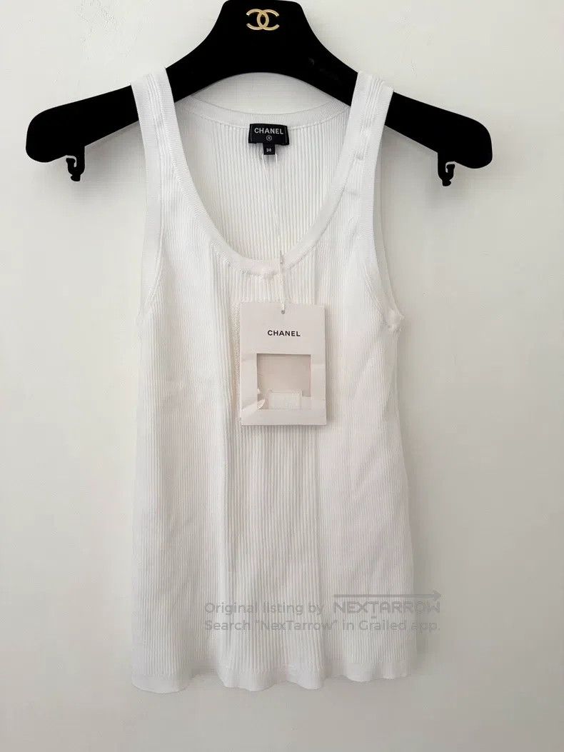 Chanel Chanel White love knitted suspender vest Size XS / US 0-2 / IT 36-38 - 2 Thumbnail