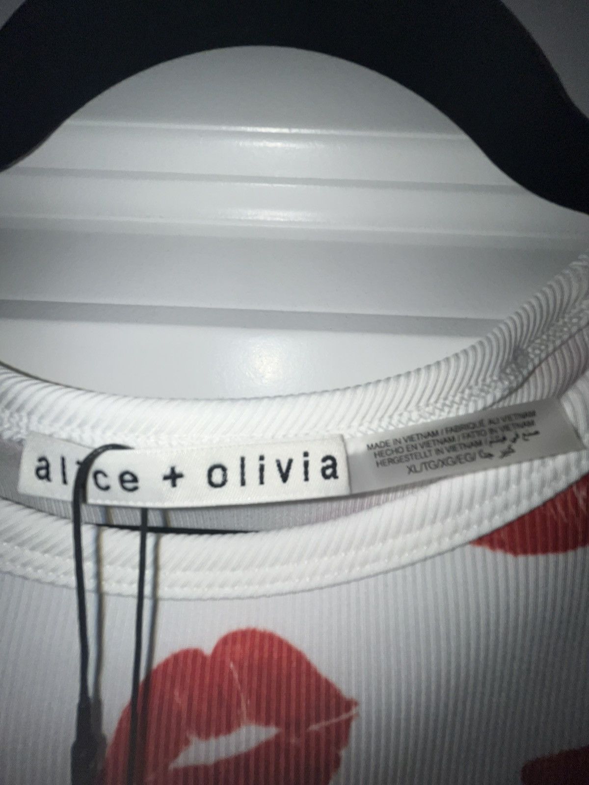 Alice + Olivia Alice & Olivia Lips Tank Size M / US 6-8 / IT 42-44 - 2 Thumbnail