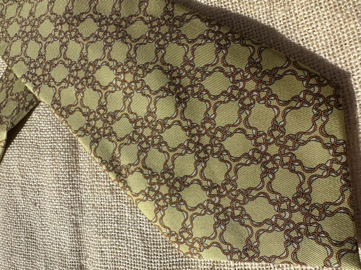 Hermes Gorgeous Hermes Patterned Luxury Tie Silk Handmade Size ONE SIZE - 4 Thumbnail