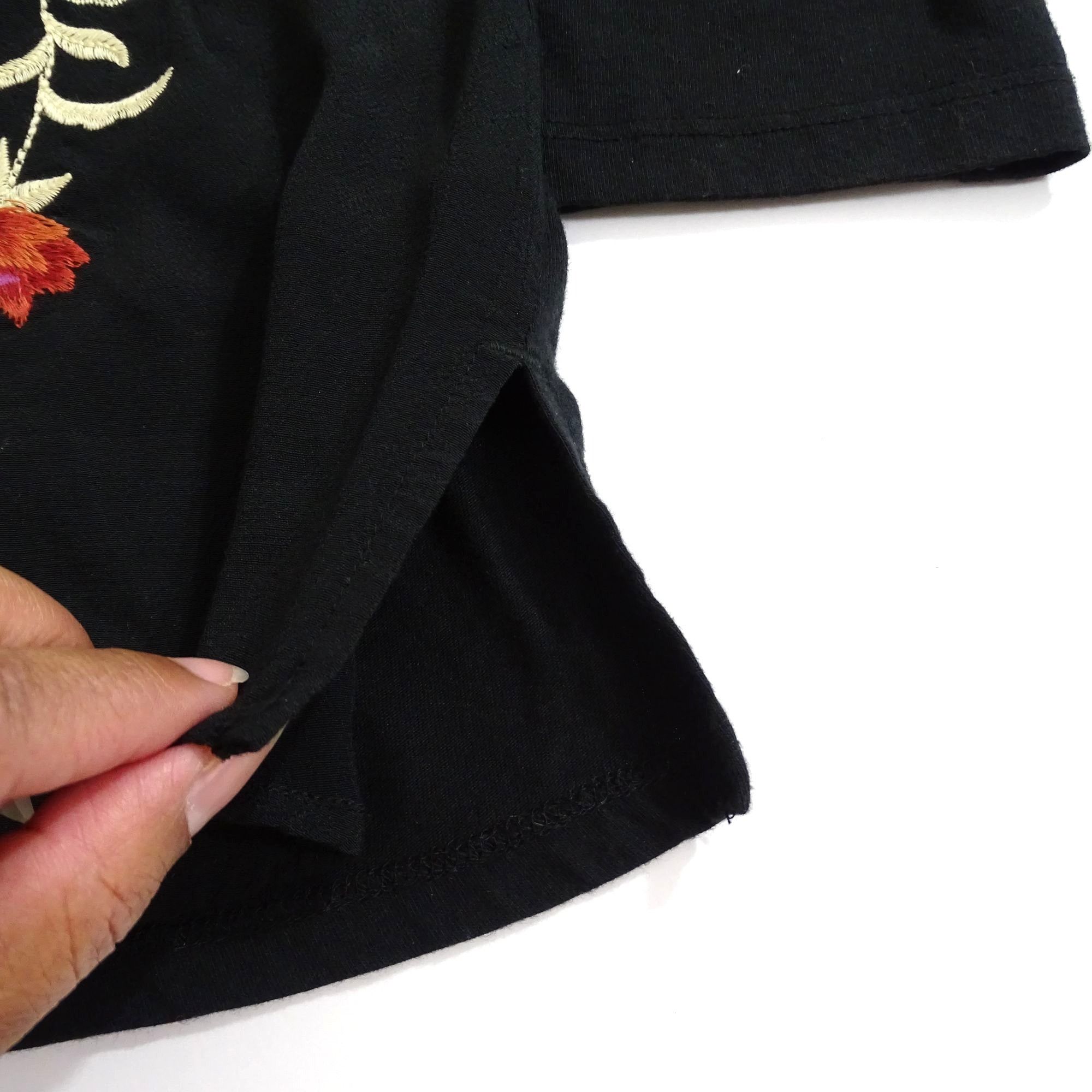 Soft Surroundings Soft Surroundings Womens Black Embroidered Button Tunic Top Size S / US 4 / IT 40 - 4 Thumbnail