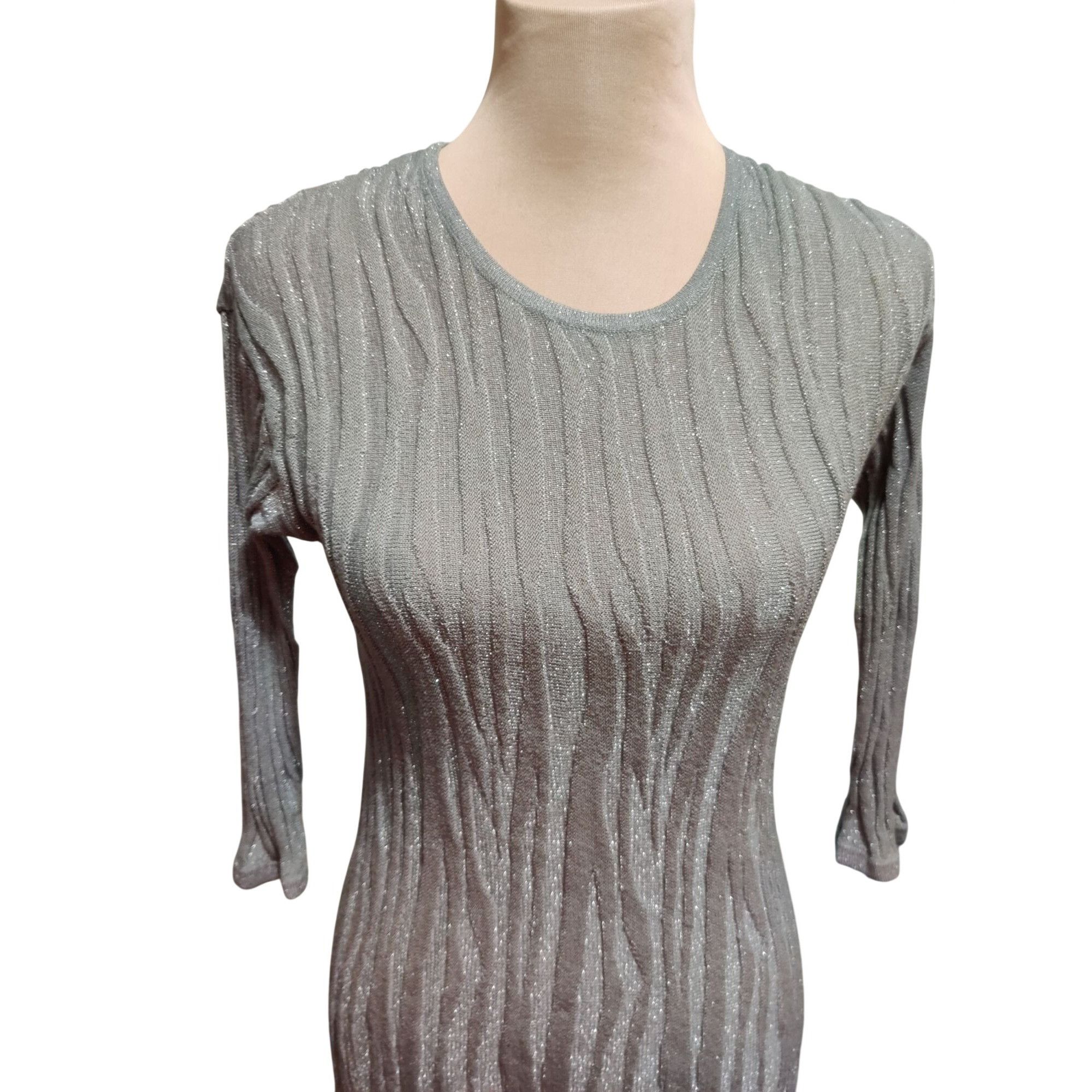 Chicos Chicos Travelers 0 Small Womens Top Silver Shimmer Knit Y2K Size S / US 4 / IT 40 - 2 Thumbnail