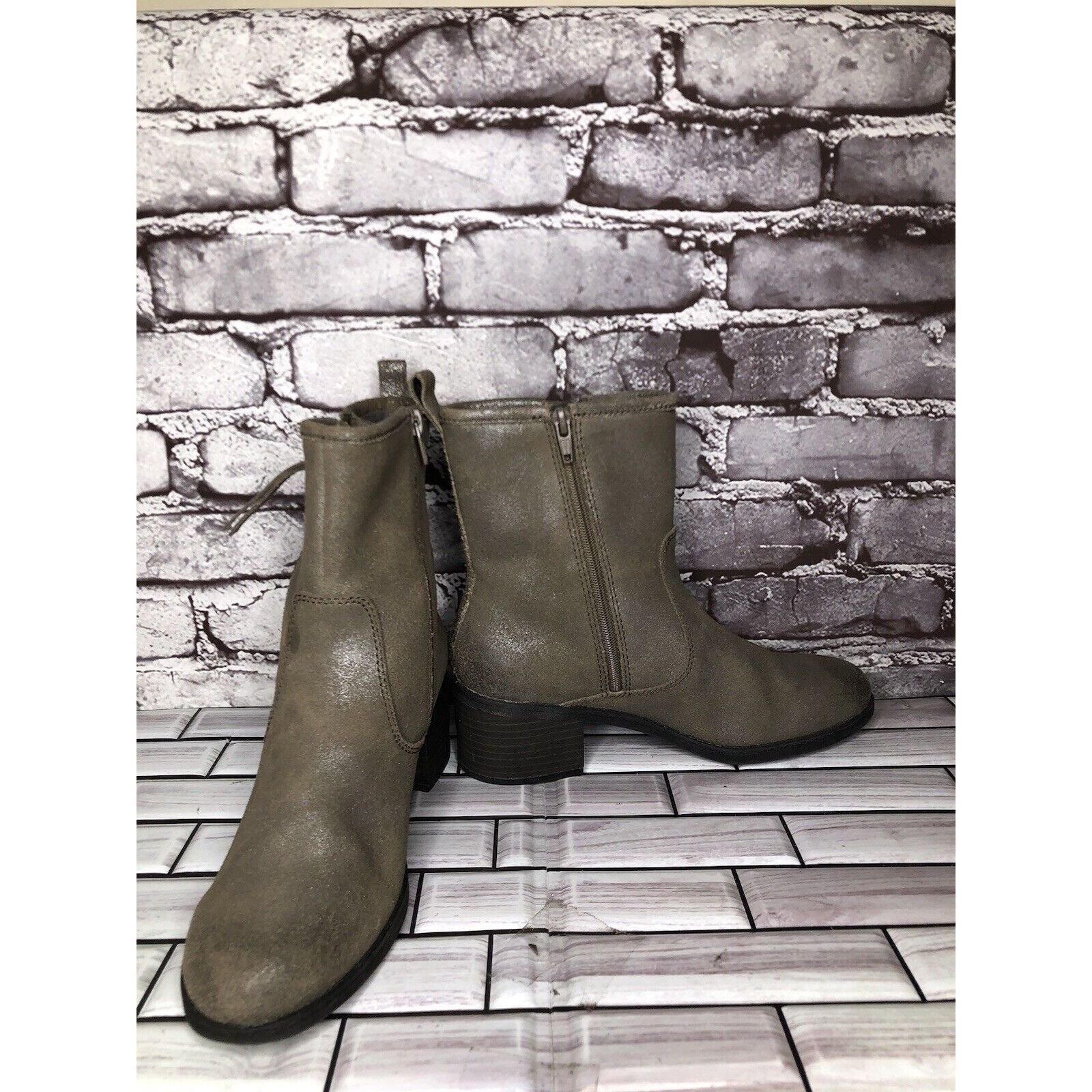 Clarks Clarks Metallic Leather Taupe Nevella Devon Zip Ankle Boots Size US 7.5 / IT 37.5 - 9 Thumbnail