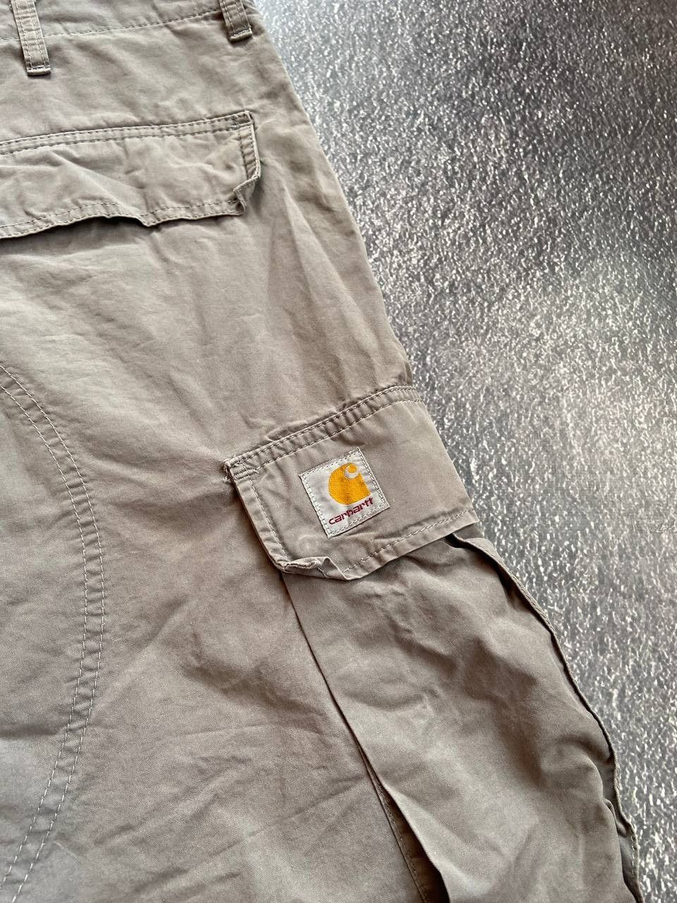 Carhartt Carhartt distressed bermuda cargo shorts Size US 34 / EU 50 - 4 Thumbnail
