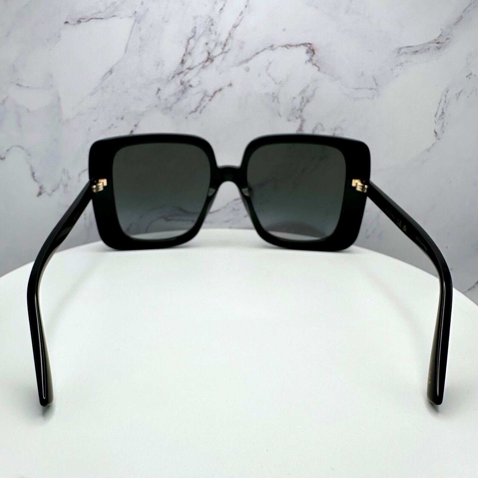 New Gucci Sunglasses Black Square Gold Interlocking GG
