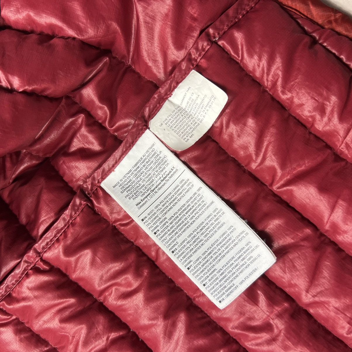 Nike Nike Puffer Down Jacket Tech Fleece Red Burgundy Size US L / EU 52-54 / 3 - 5 Thumbnail