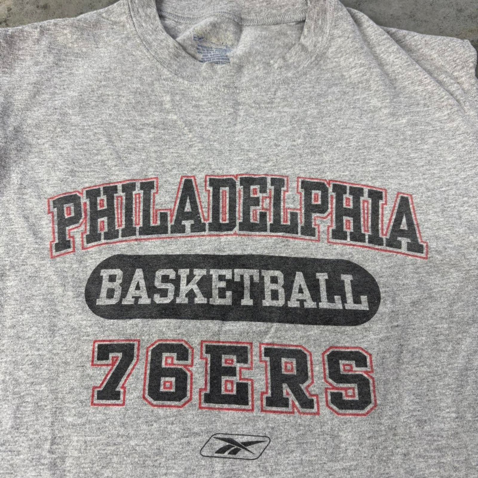 NBA × Vintage Y2K Philadelphia 76ers Sleeveless T-shirt Size US M / EU 48-50 / 2 - 2 Thumbnail