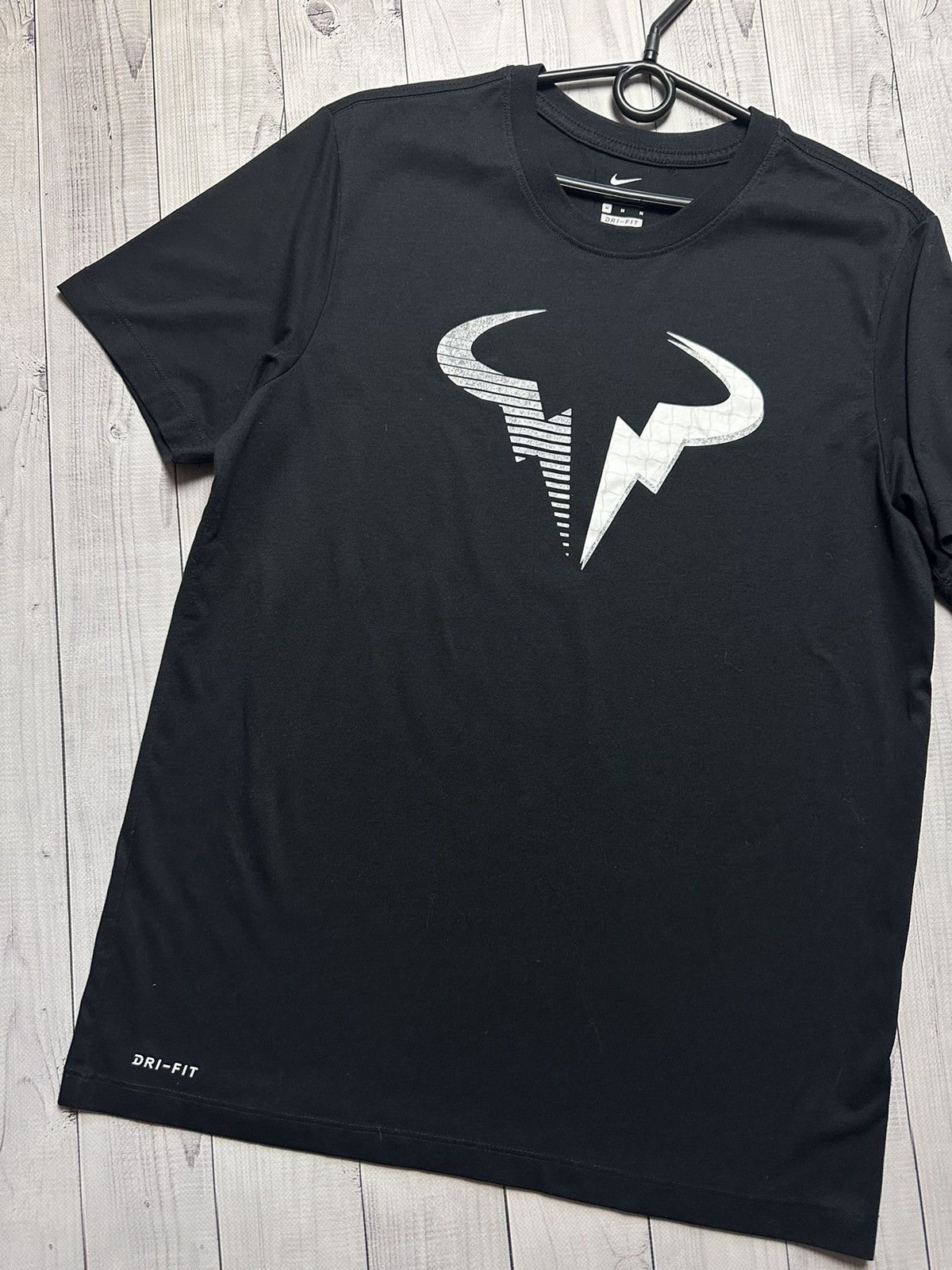 Other Nike tee Rafael Nadal size M logo black Size US M / EU 48-50 / 2 - 2 Thumbnail