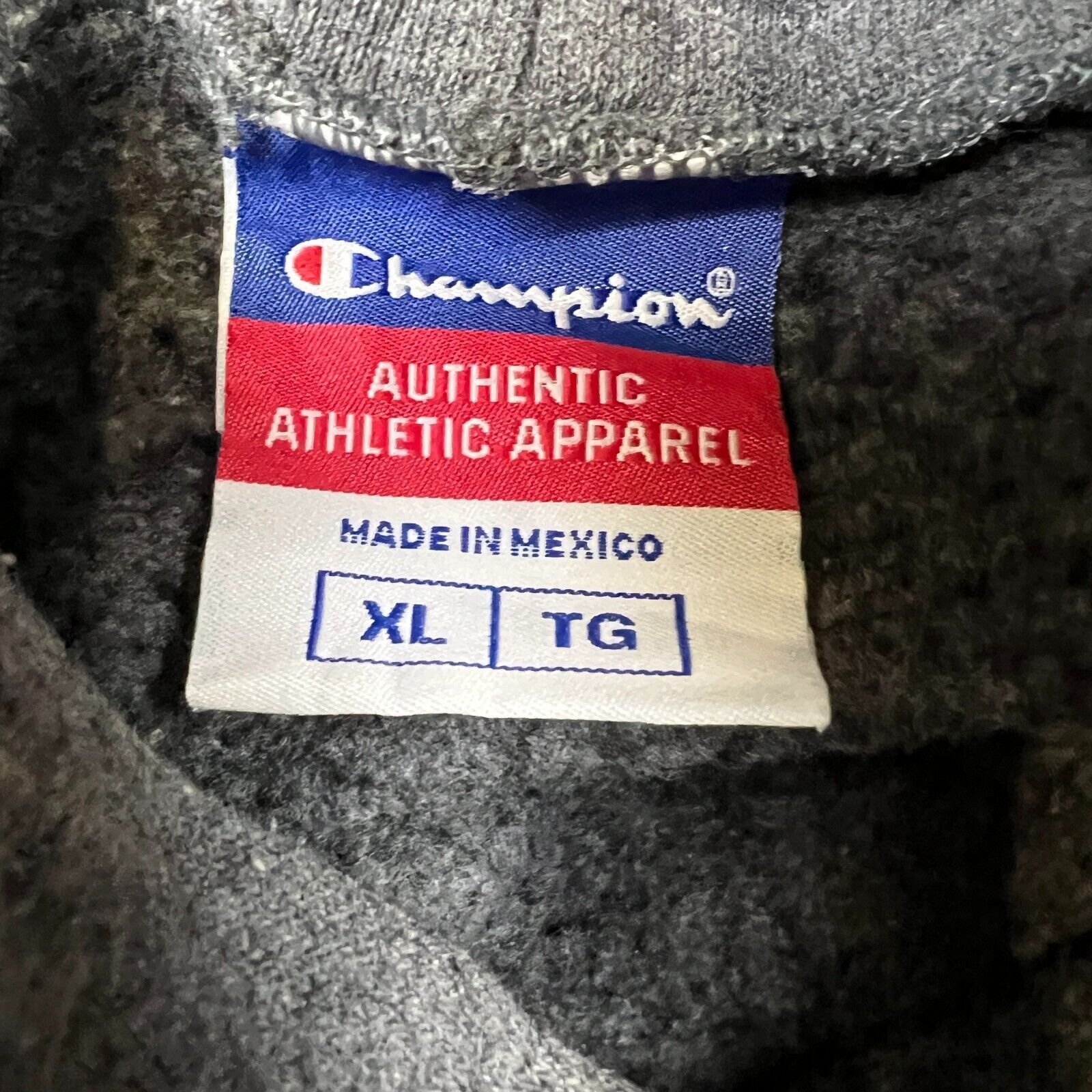 Champion × Vintage Champion Hoodie Medium Script Pullover Hooded Sweatshirt Size US M / EU 48-50 / 2 - 8 Thumbnail