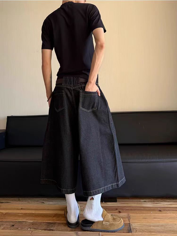 Jean Black loose-fitting wide-leg denim shorts Size US 32 / EU 48 - 4 Thumbnail