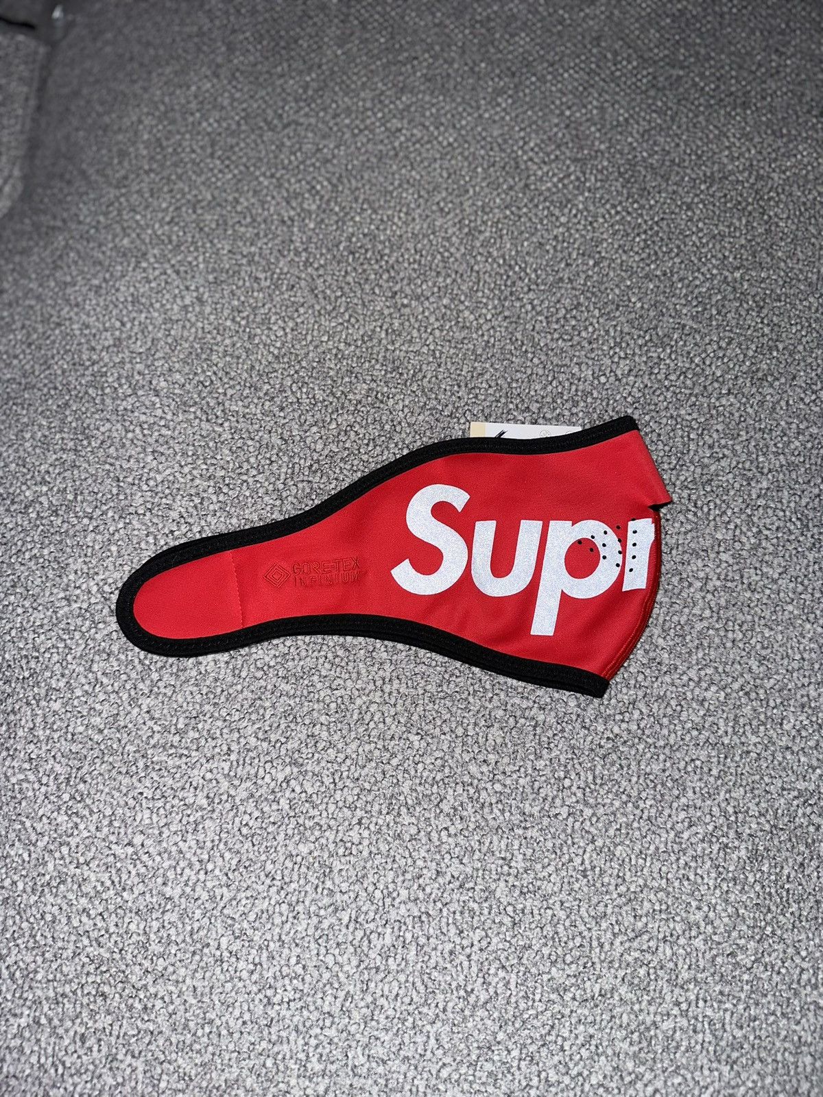 Supreme Supreme WINDSTOPPER FACEMASK Red NWT Size ONE SIZE - 4 Thumbnail