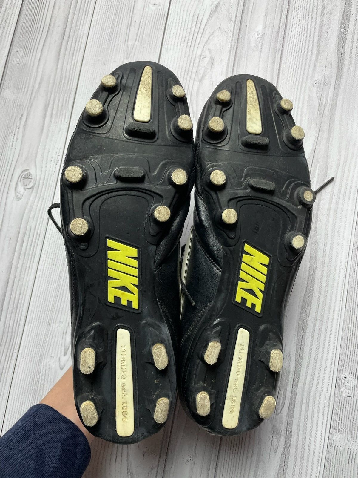 Nike × Vintage Vintage Nike tiempo soccer boots size US 12 logo Size US 12 / EU 45 - 6 Thumbnail