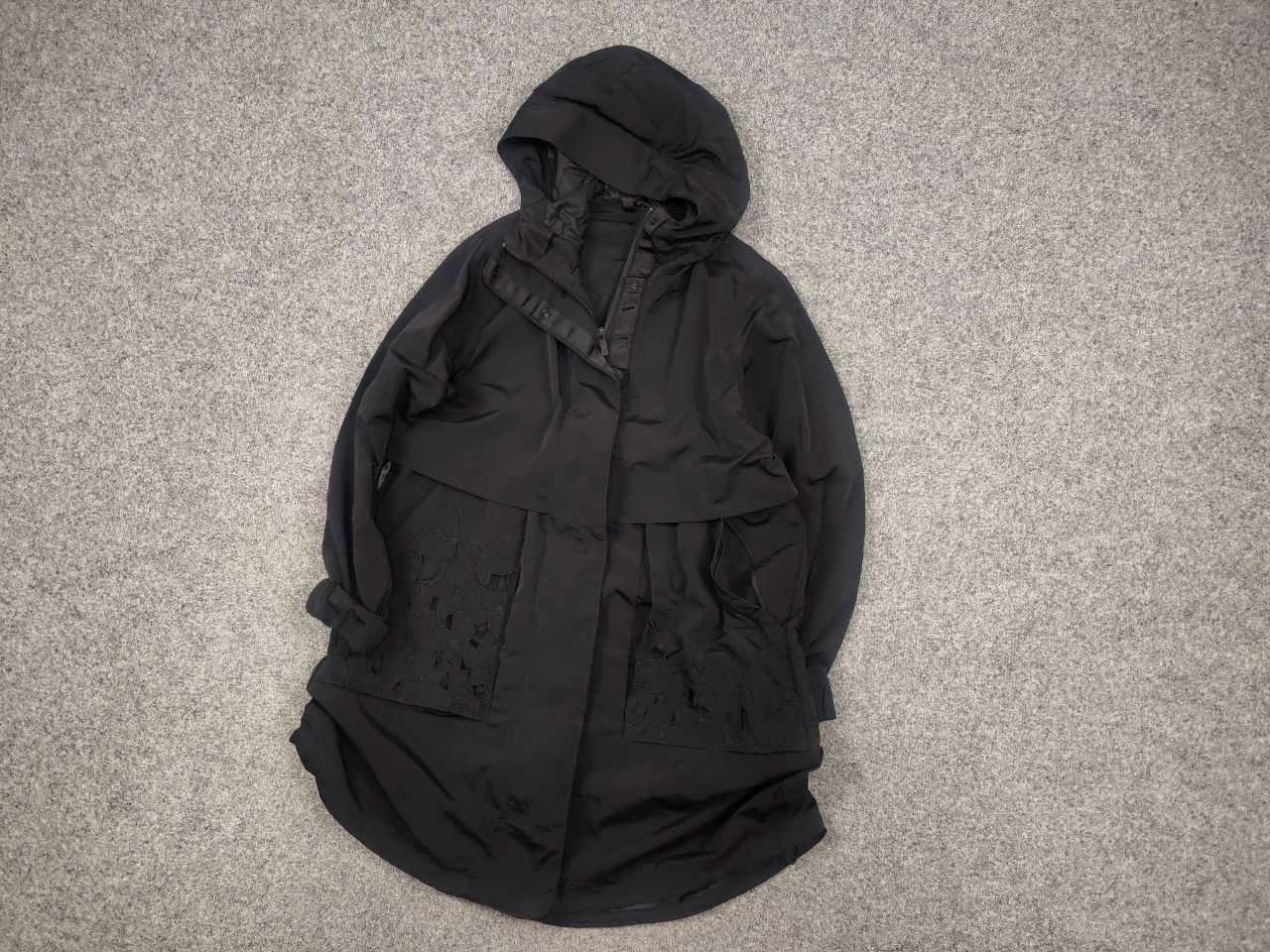 Lululemon LuluLemon Flower Patterned Hooded Parka Black Nylon Jacket Size L / US 10 / IT 46 - 5 Thumbnail