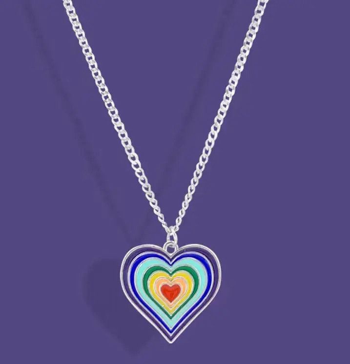 Designer × Japanese Brand × Vintage Rainbow Heart Rare Design Necklace Size ONE SIZE - 1 Thumbnail