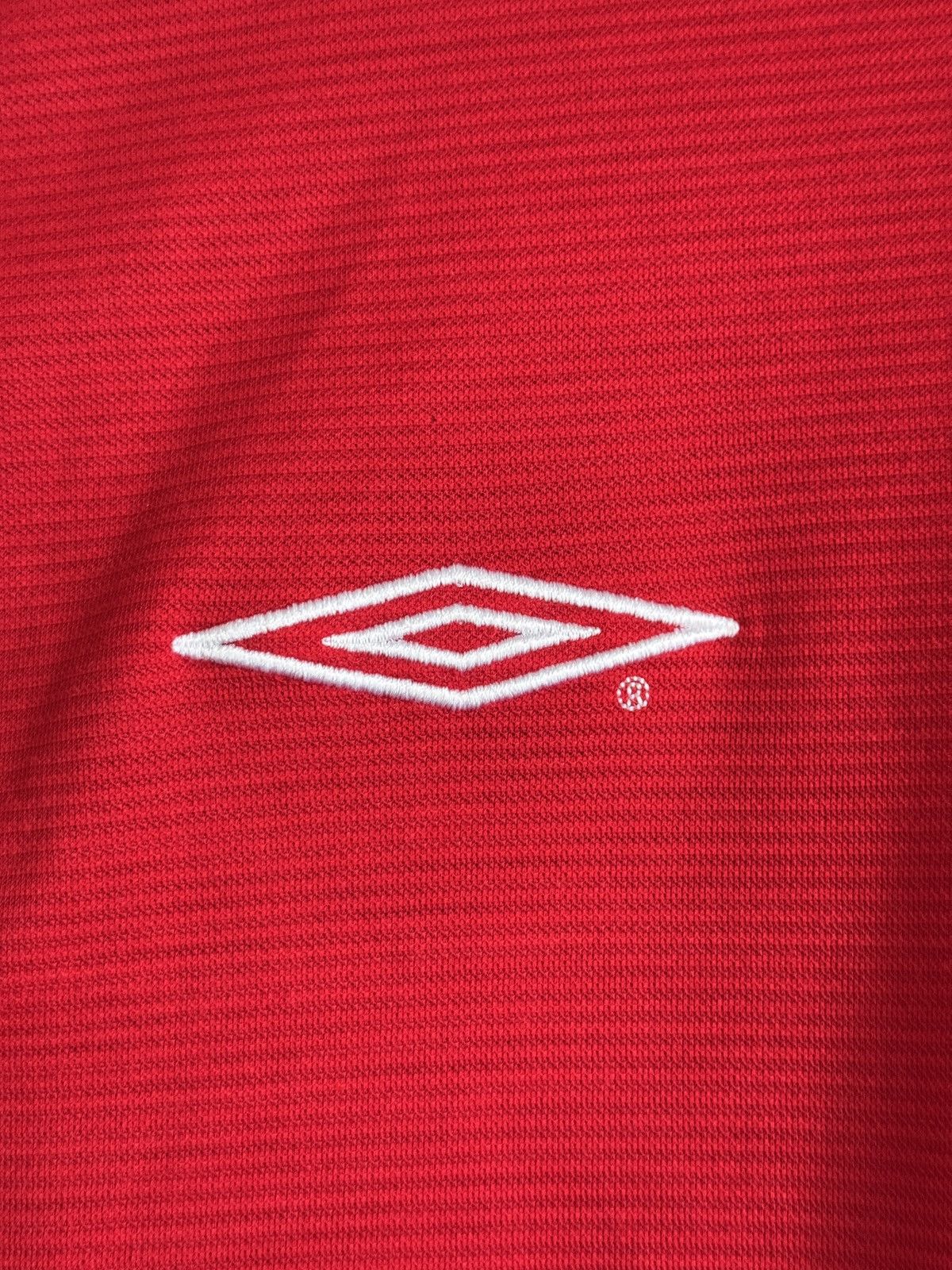 Umbro 2000 2002 Manchester united vintage jersey umbro vodafone Size US L / EU 52-54 / 3 - 7 Thumbnail