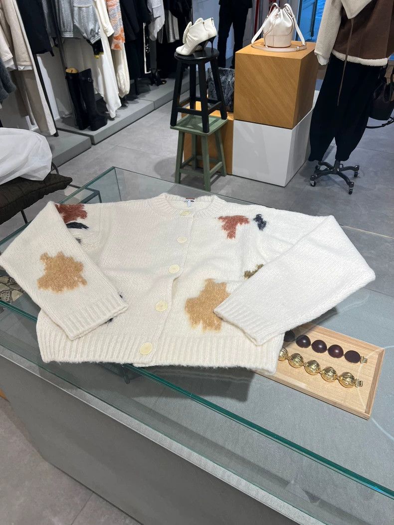 Loewe LOEWE soft and fluffy wool sweater - dmc Size US M / EU 48-50 / 2 - 1 Thumbnail