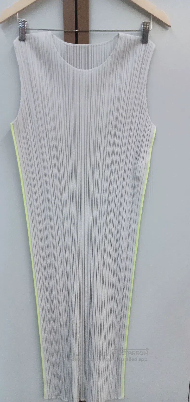 Issey Miyake Issey Miyake Pleated Dress - Off-White with Bright Yellow Size L / US 10 / IT 46 - 1 Thumbnail