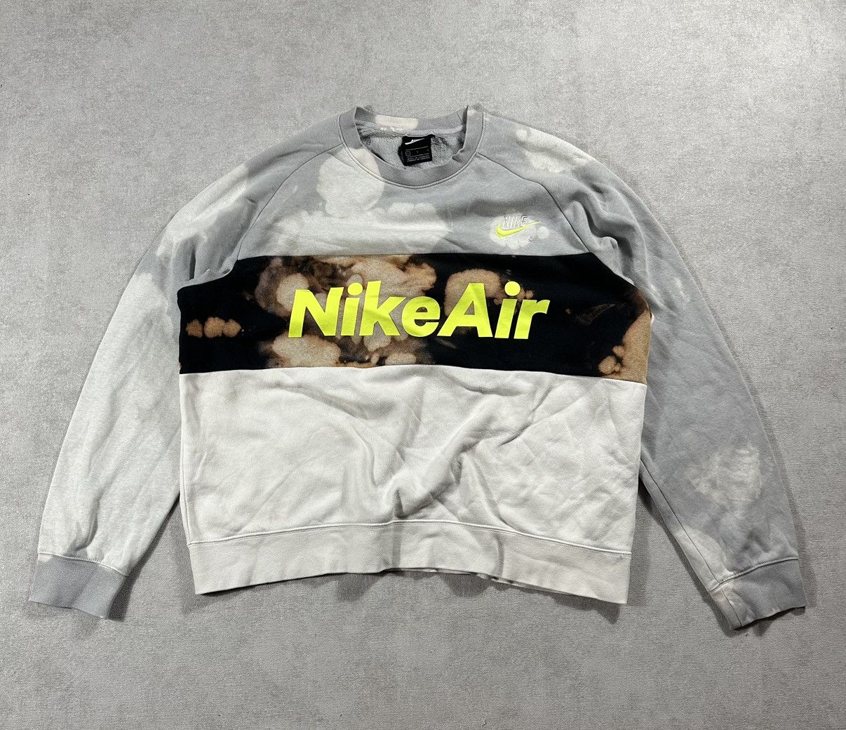 Nike Nike Air Custom Tie-Dye Crewneck Size US L / EU 52-54 / 3 - 1 Thumbnail