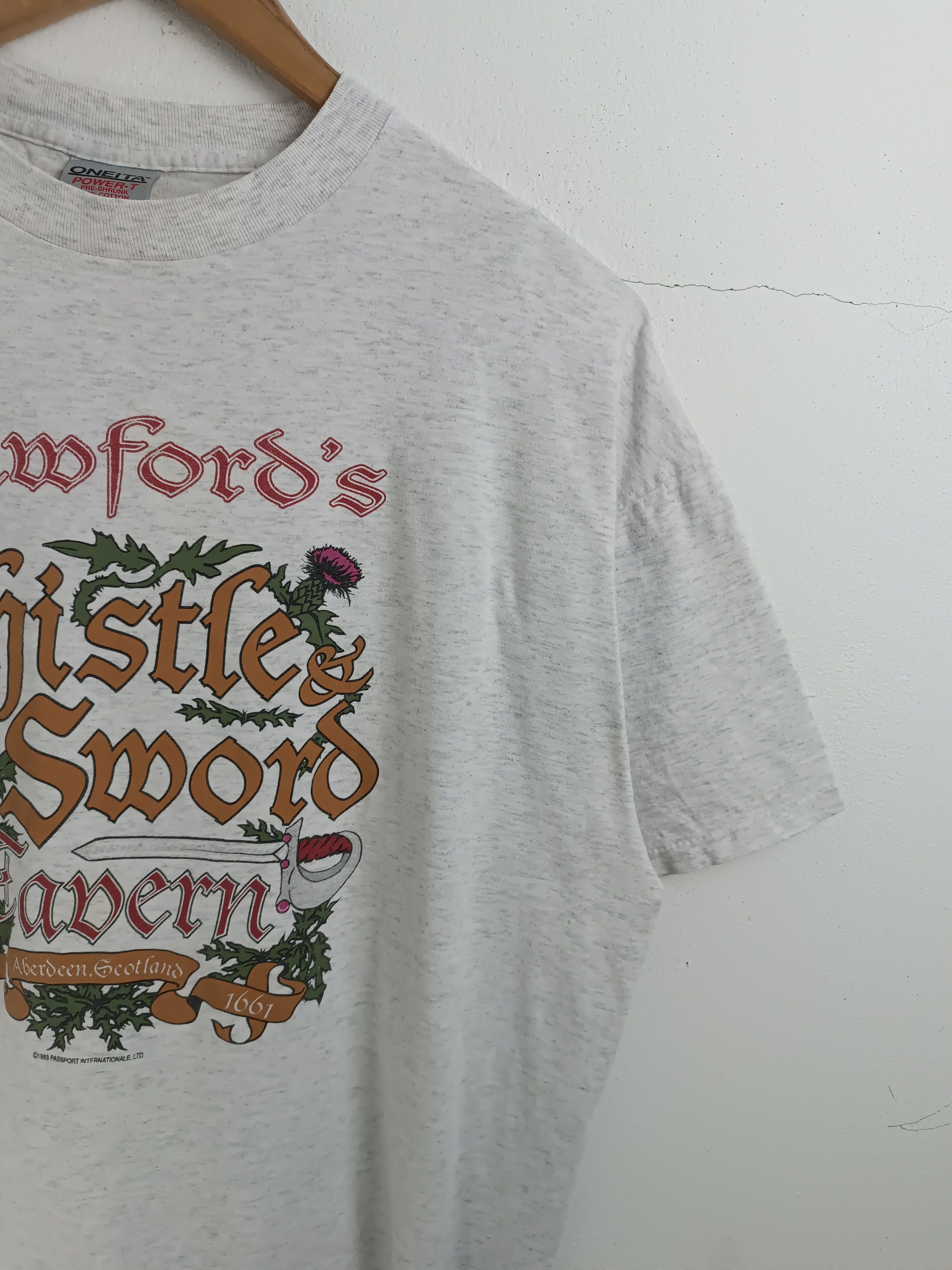 Vintage VINTAGE '93 CRAWFORDS THISTLE & SWORD TAVERN VERY RARE Size US XXL / EU 58 / 5 - 6 Thumbnail