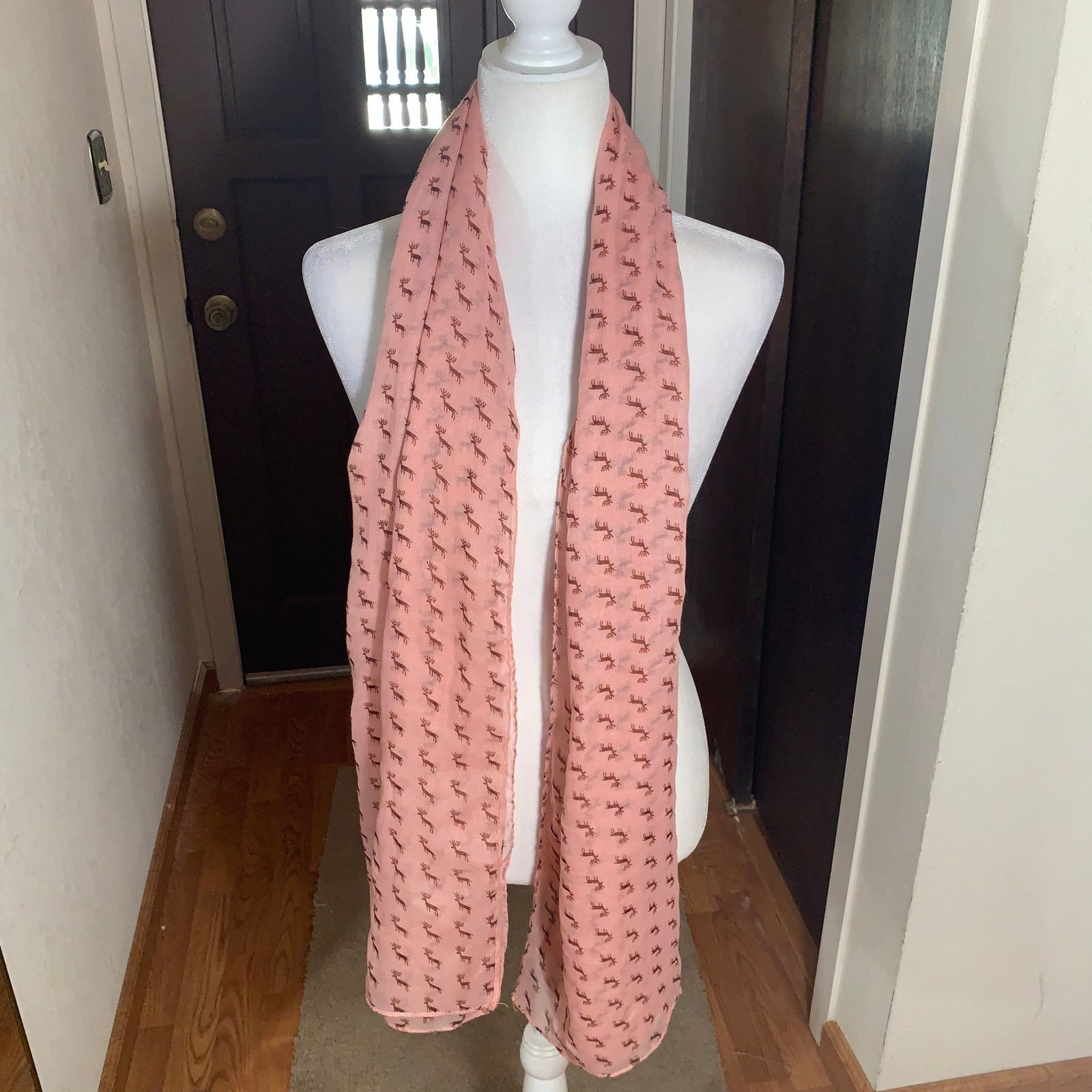 Other Women's Scarves & Wraps Pink Color Size ONE SIZE - 6 Thumbnail