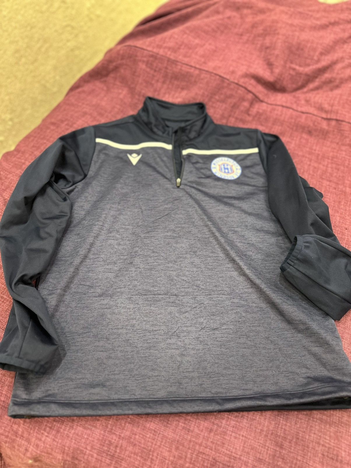 Designer × Macron Windsor FC Macron Training 1/4 Zip Size US S / EU 44-46 / 1 - 7 Thumbnail