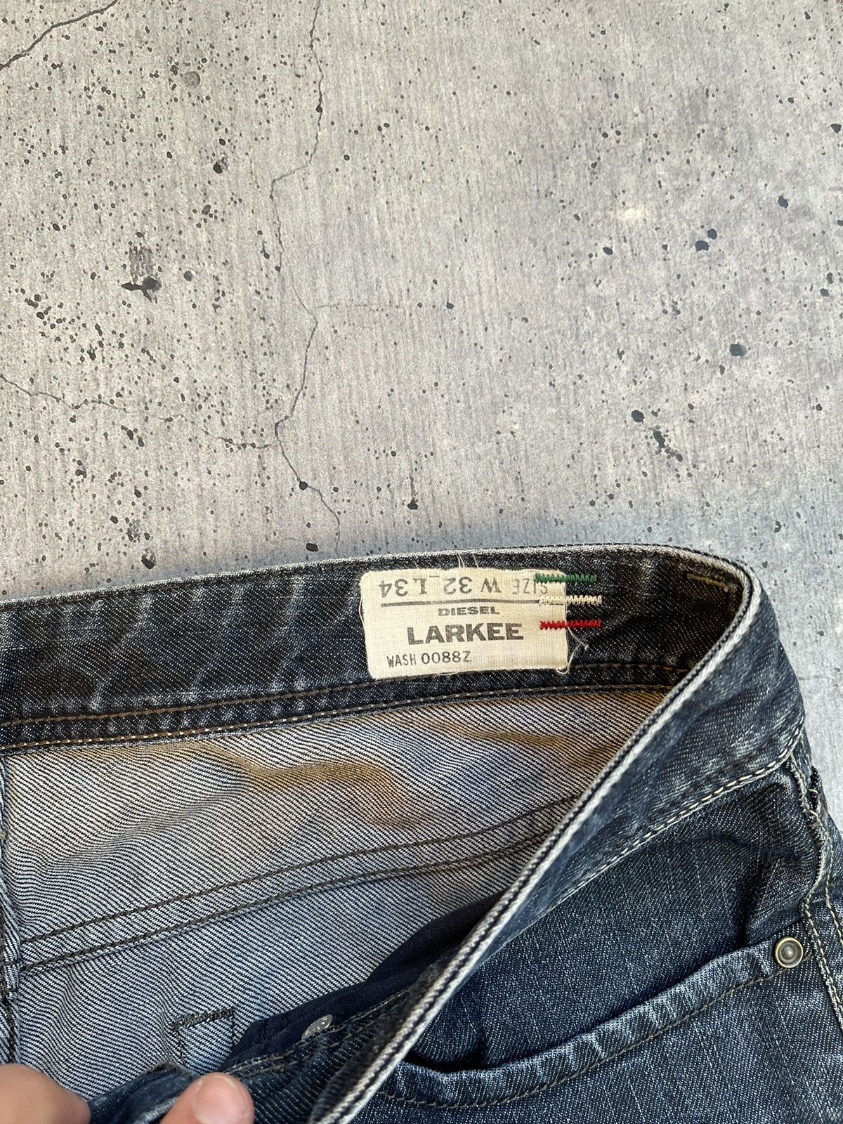 Diesel × Vintage Vintage Diesel Y2k Larkee distressed jeans mens Size US 32 / EU 48 - 9 Thumbnail