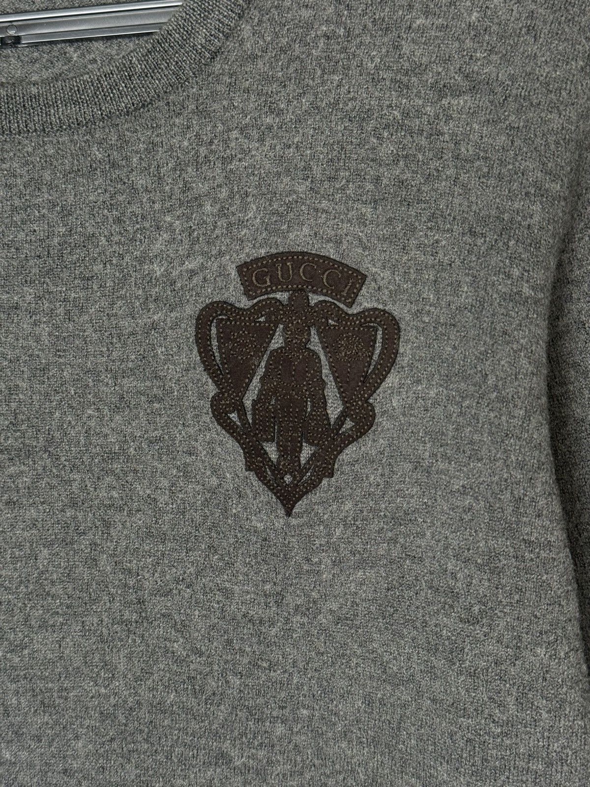 Gucci Gucci by Tom Ford 00s Grey Wool Crewneck Sweater Logo Patch Size M / US 6-8 / IT 42-44 - 5 Thumbnail