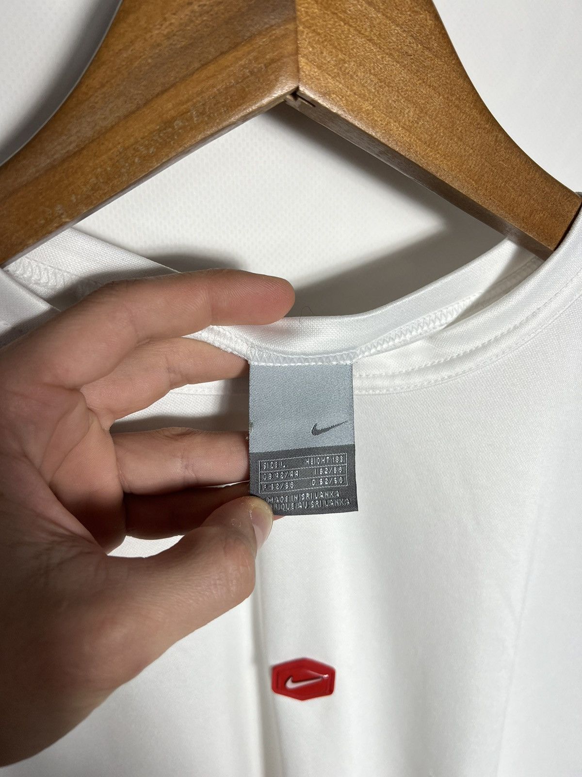 Nike Rare🔥 Vintage Nike TN Central Logo T-shirt Jersey Size US L / EU 52-54 / 3 - 12 Thumbnail