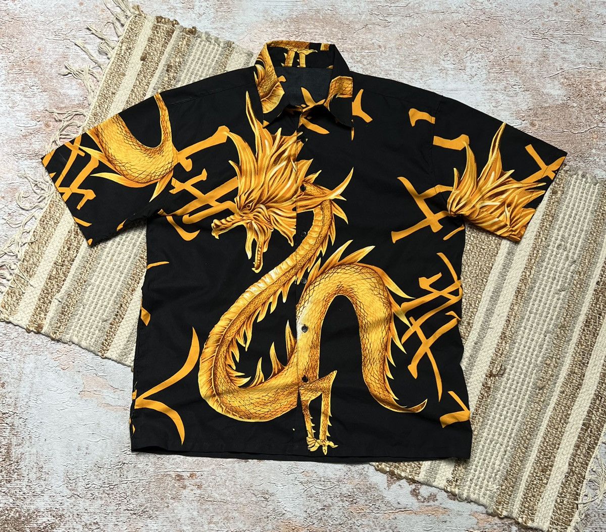 Japanese Brand Vintage Japanese dragons shirt Size US L / EU 52-54 / 3 - 1 Thumbnail
