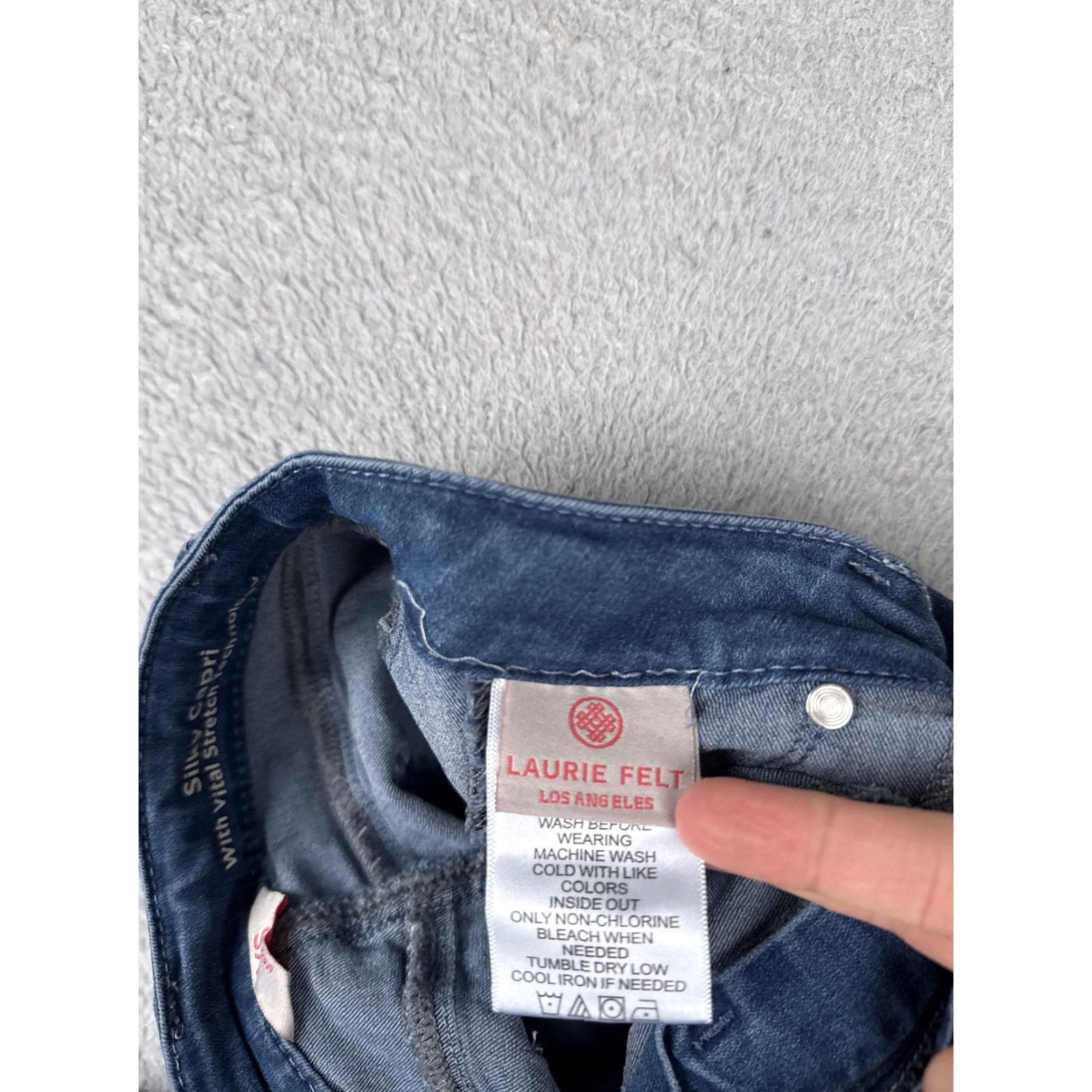 Vintage Laurie Felt Jeans Womens XS Blue Medium Wash Capri Mid Rise Capris Stretch 26 16 Casual City Vintage: No Size 26" / US 2 / IT 38 - 6 Thumbnail
