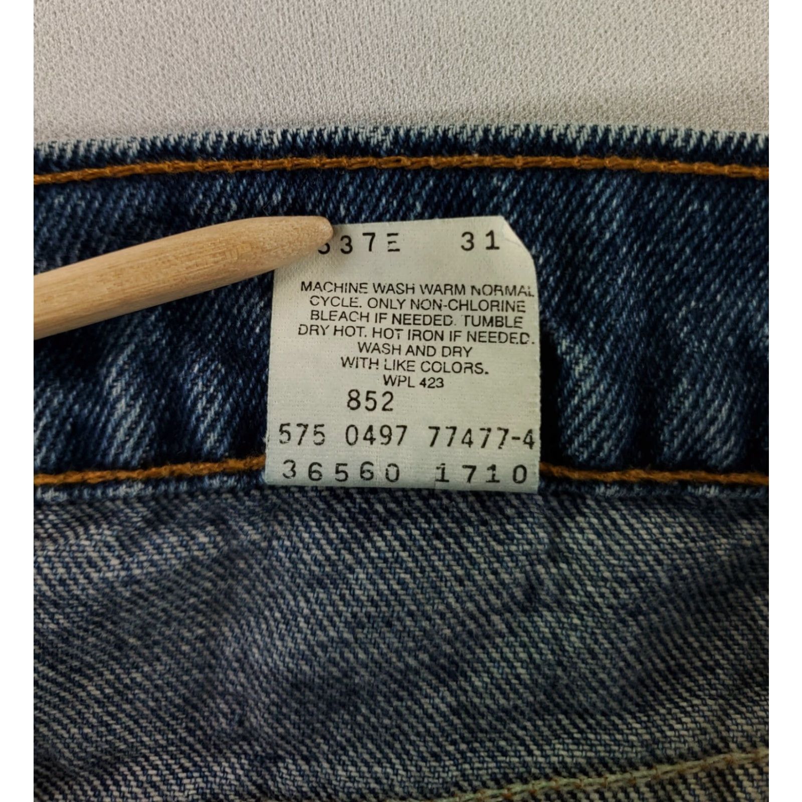 Levi's VINTAGE Levi's 560 Shorts Jorts Blue Made USA Mens 33x11 90s Denim Jeans VTG 90s Jorts Mens Blue 33x11 Size US 33 - 5 Thumbnail