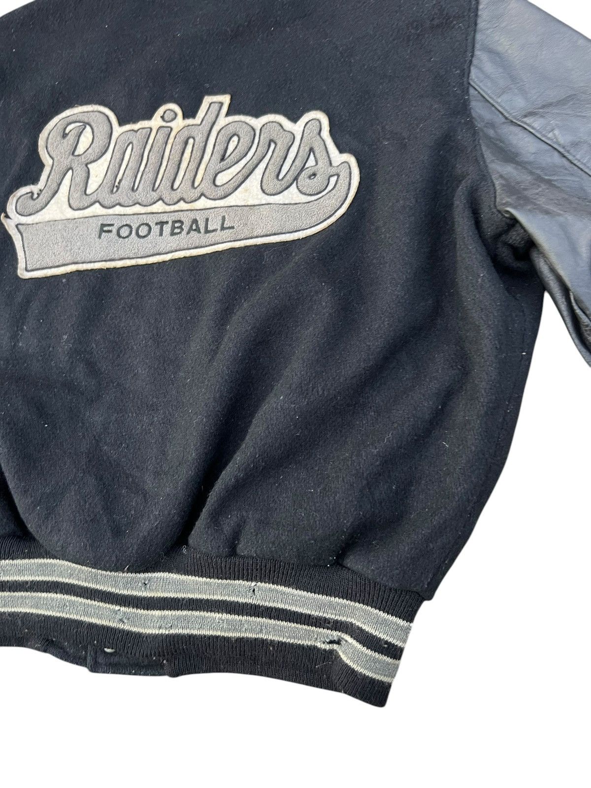 NBA 80s 90s DeLONG Raiders Football Distressed Varsity Jacket Size US L / EU 52-54 / 3 - 22 Thumbnail