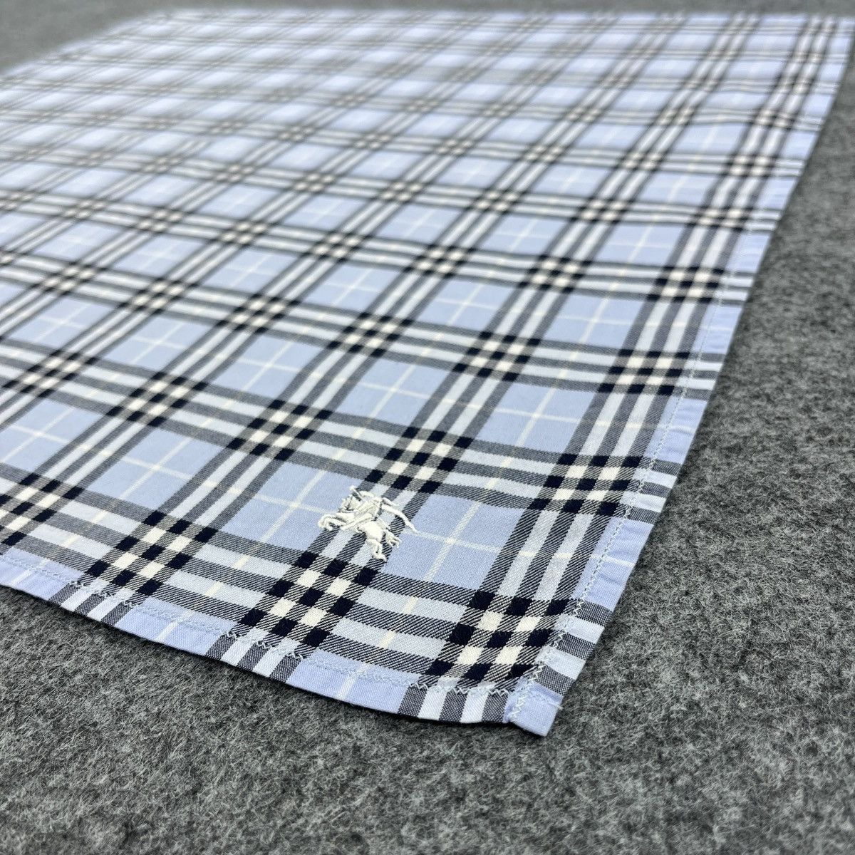 Burberry Burberry Handkerchief / Neckerchief / Headscarf B1664 Size ONE SIZE - 4 Thumbnail
