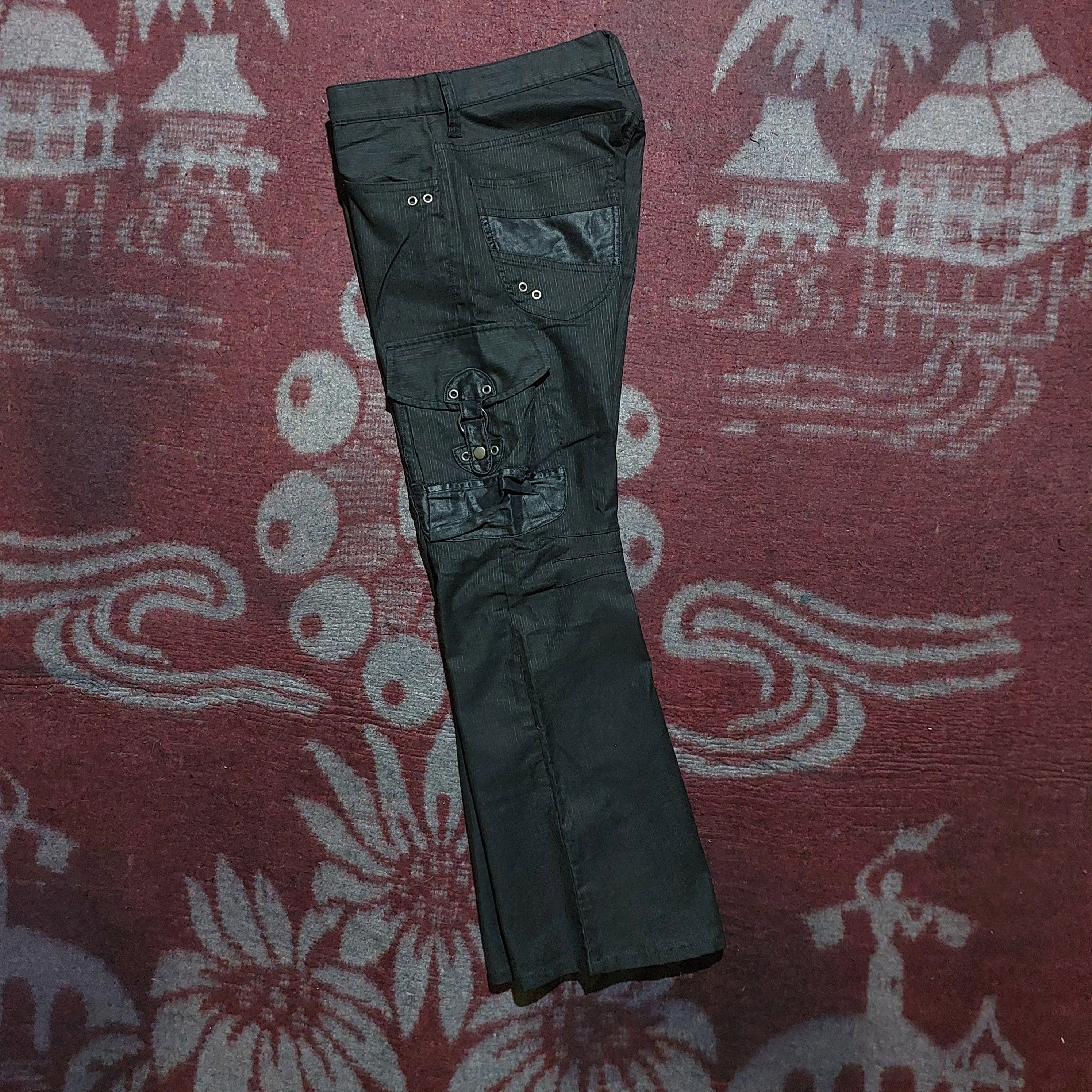 The Difference Difference rupert black cargo flare pants Size US 31 - 3 Thumbnail