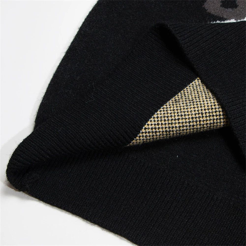 Vintage Men's Loose Casual Bunny Cartoon Crew Neck Sweater Size US M / EU 48-50 / 2 - 5 Thumbnail