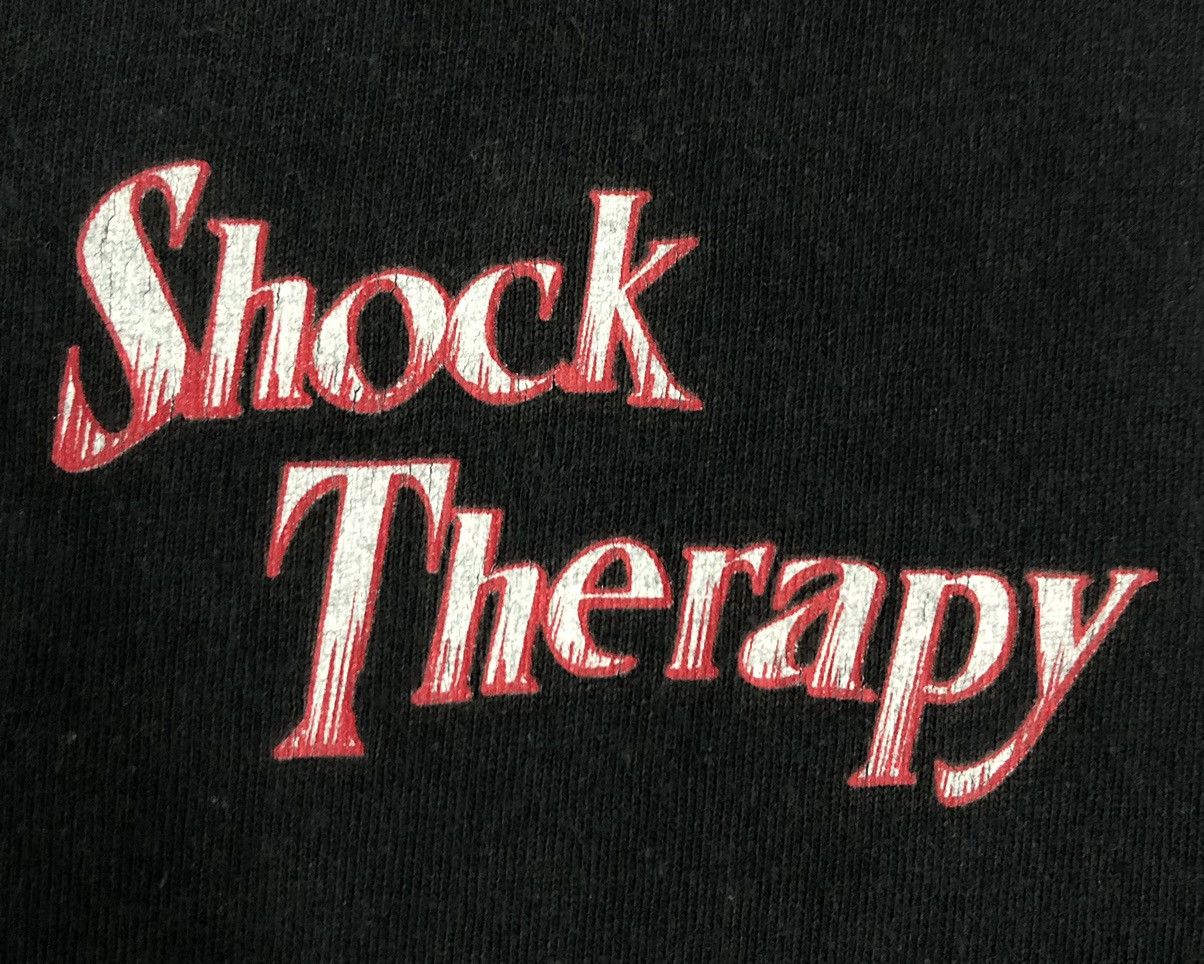 Vintage Vintage Port & Company Shock Therapy T-Shirt Size US L / EU 52-54 / 3 - 4 Thumbnail