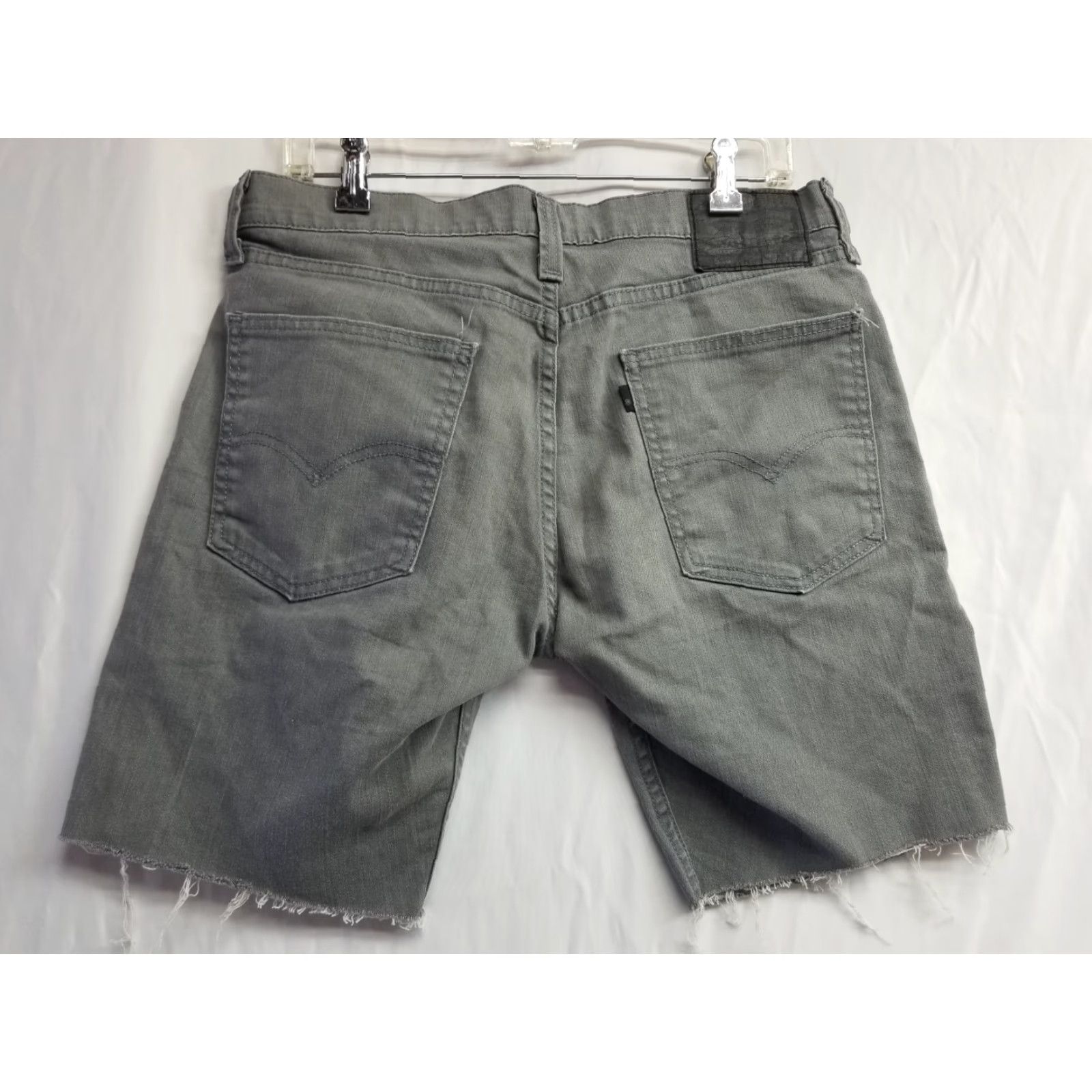 Vintage Levi’s 513 Cut Off Shorts Gray Mens Size 32 Bermuda Denim Cotton Flat Front Casual Regular 8in Inseam Pockets Shorts Mens Size US 32 / EU 48 - 2 Thumbnail