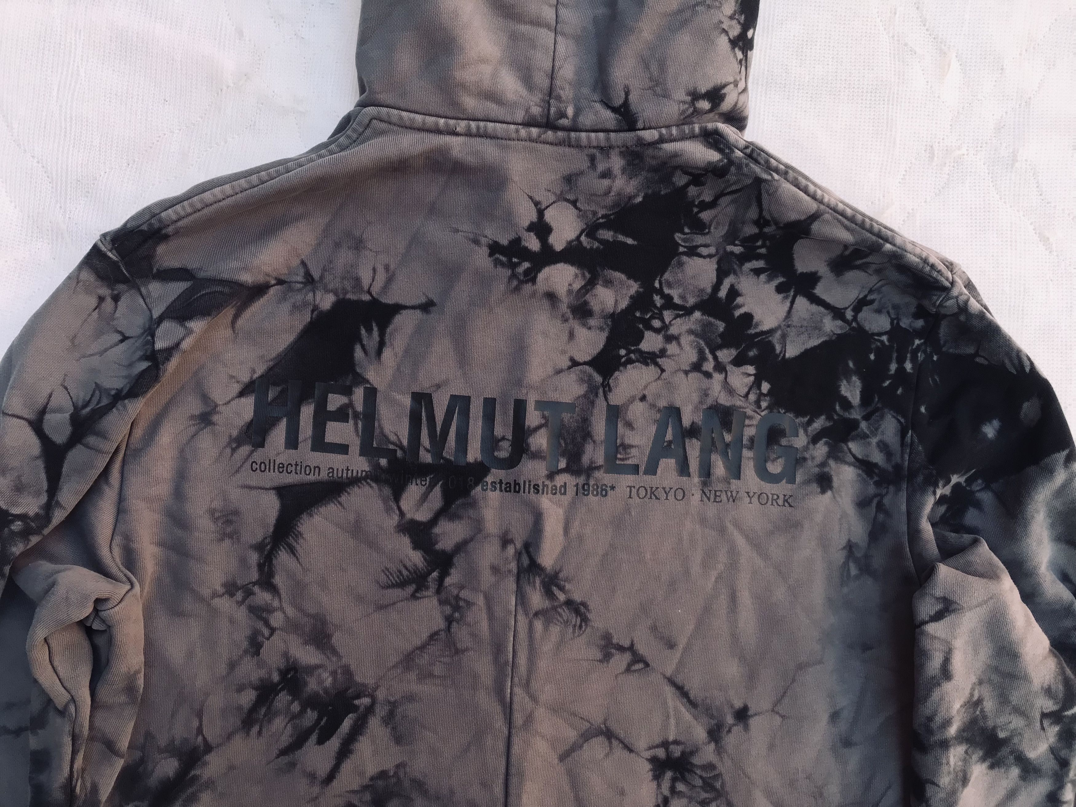 Helmut Lang Helmut Lang Tie Dye Logo Hoodie Sweatshirt Pullover Men’s Size US S / EU 44-46 / 1 - 7 Thumbnail